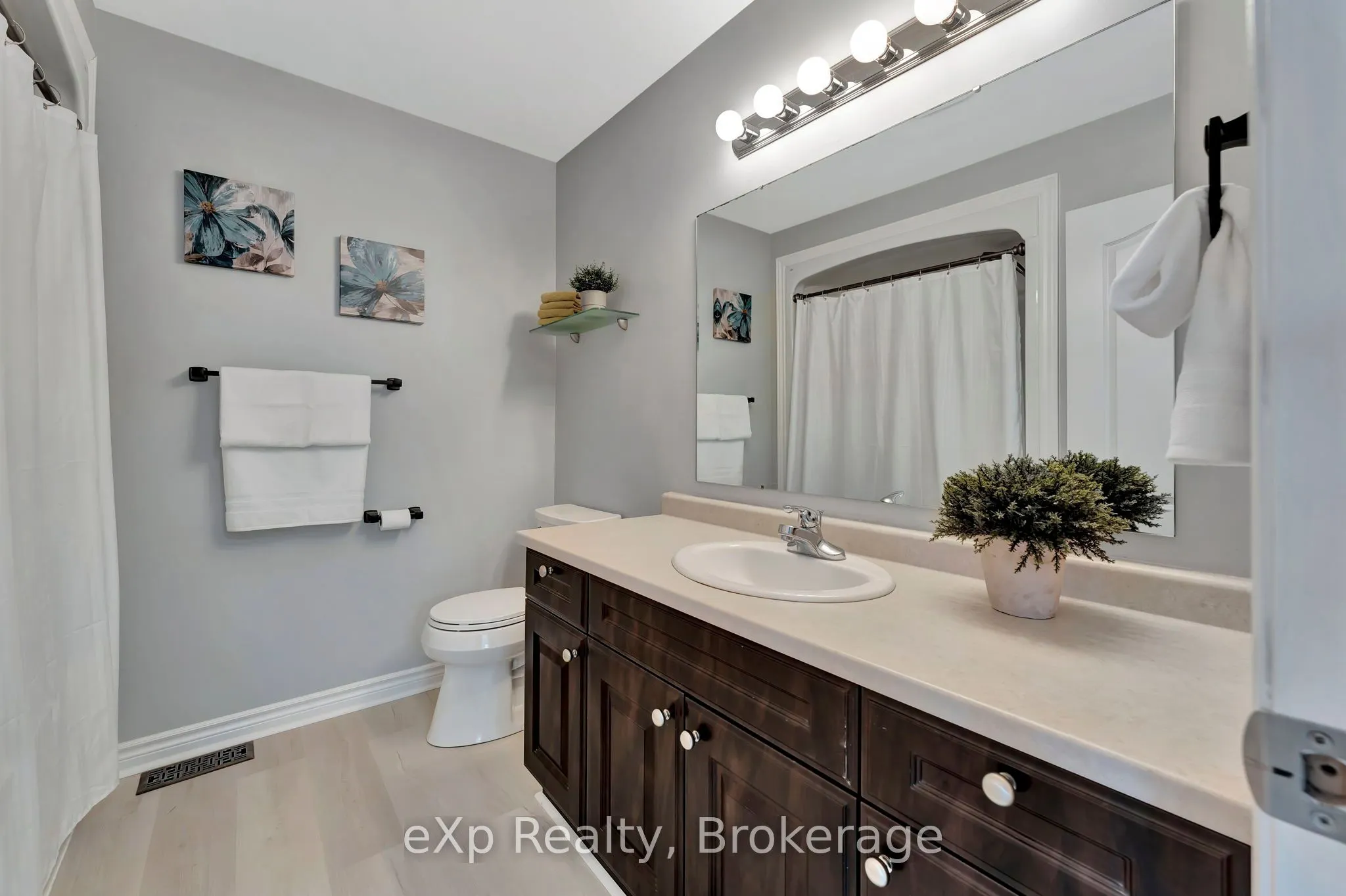 12 Brantwood Park Road, #D2
