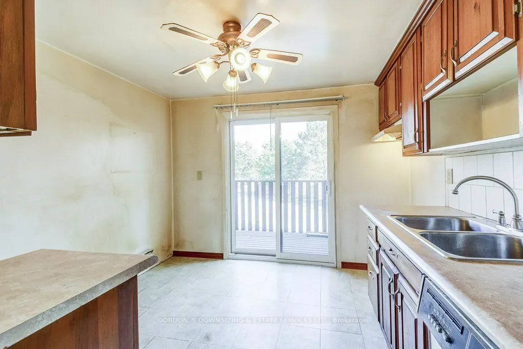 1250 Limeridge Road E, #23