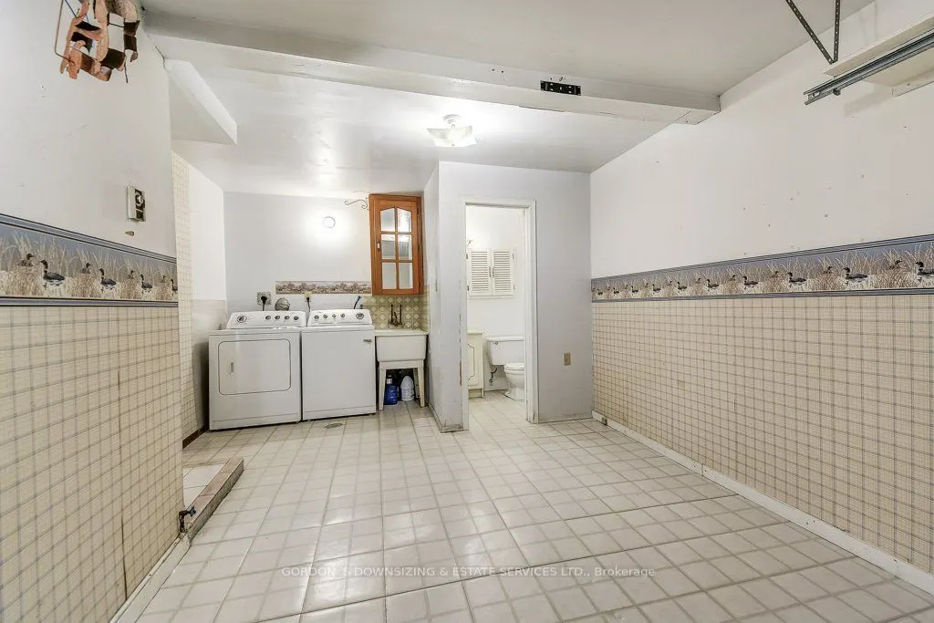 1250 Limeridge Road E, #23
