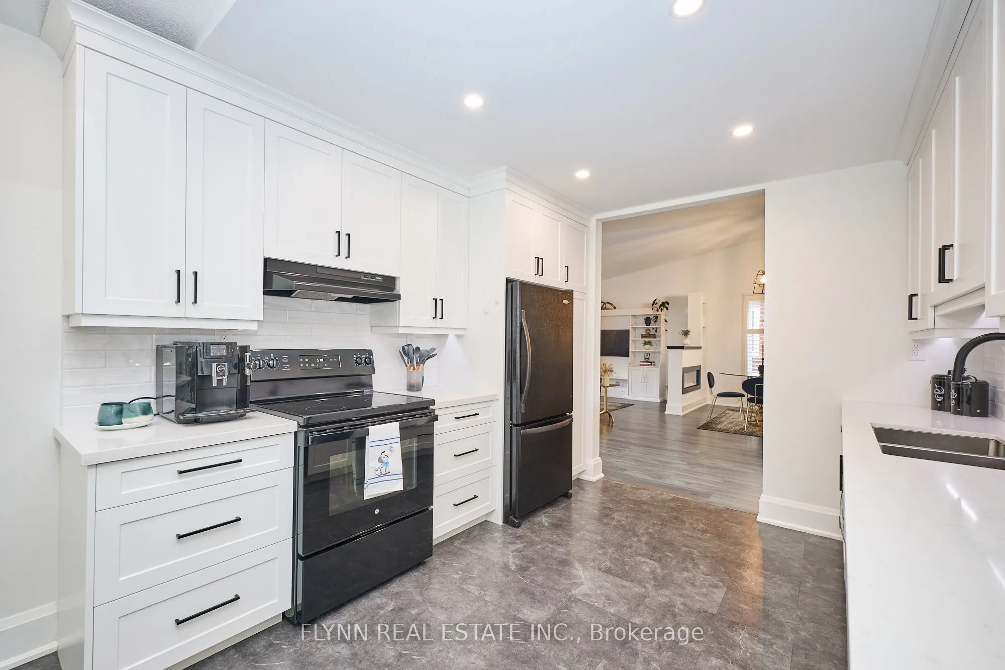 3907 Cardinal Drive