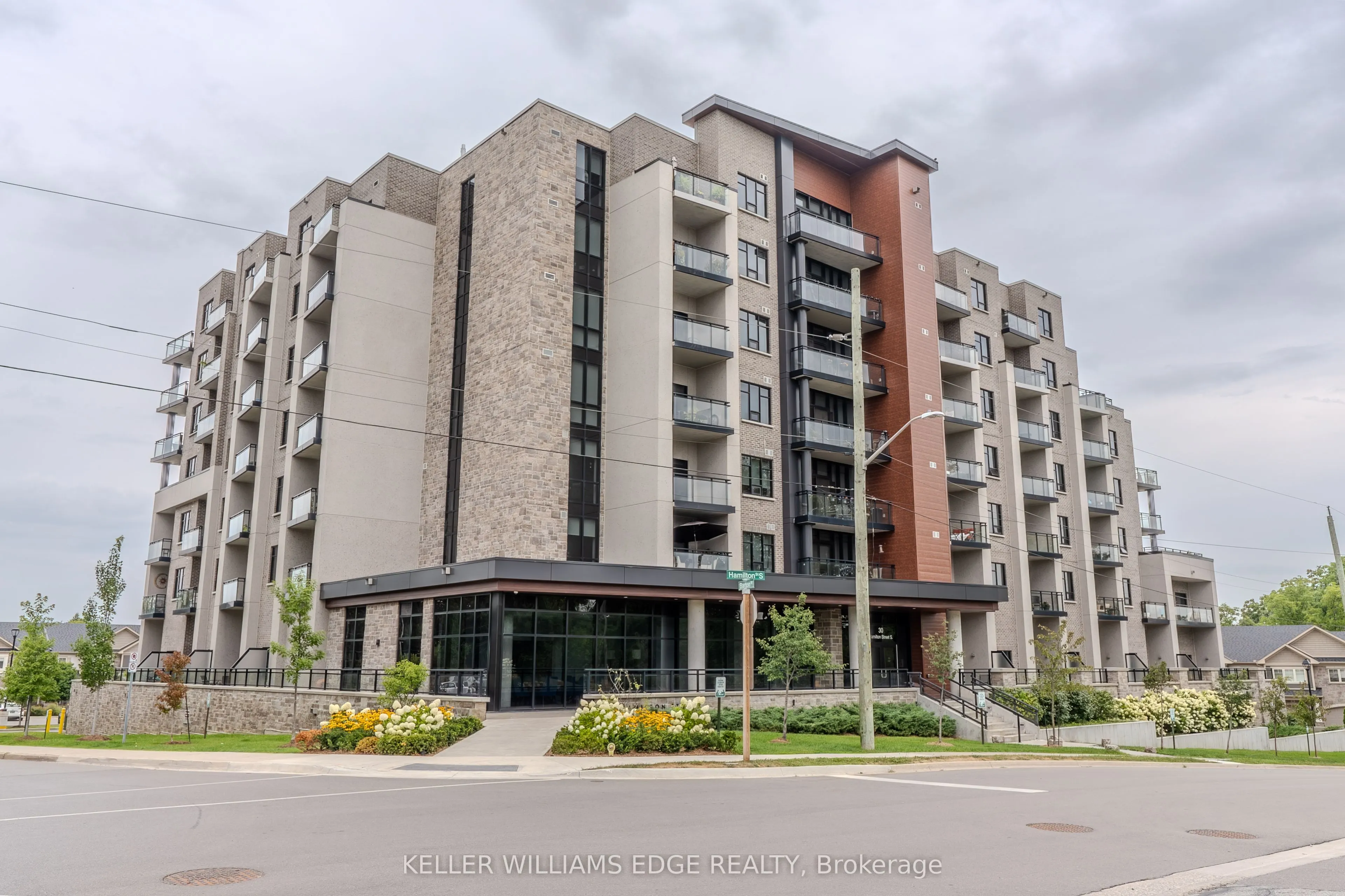 30 HAMILTON Street S, #103