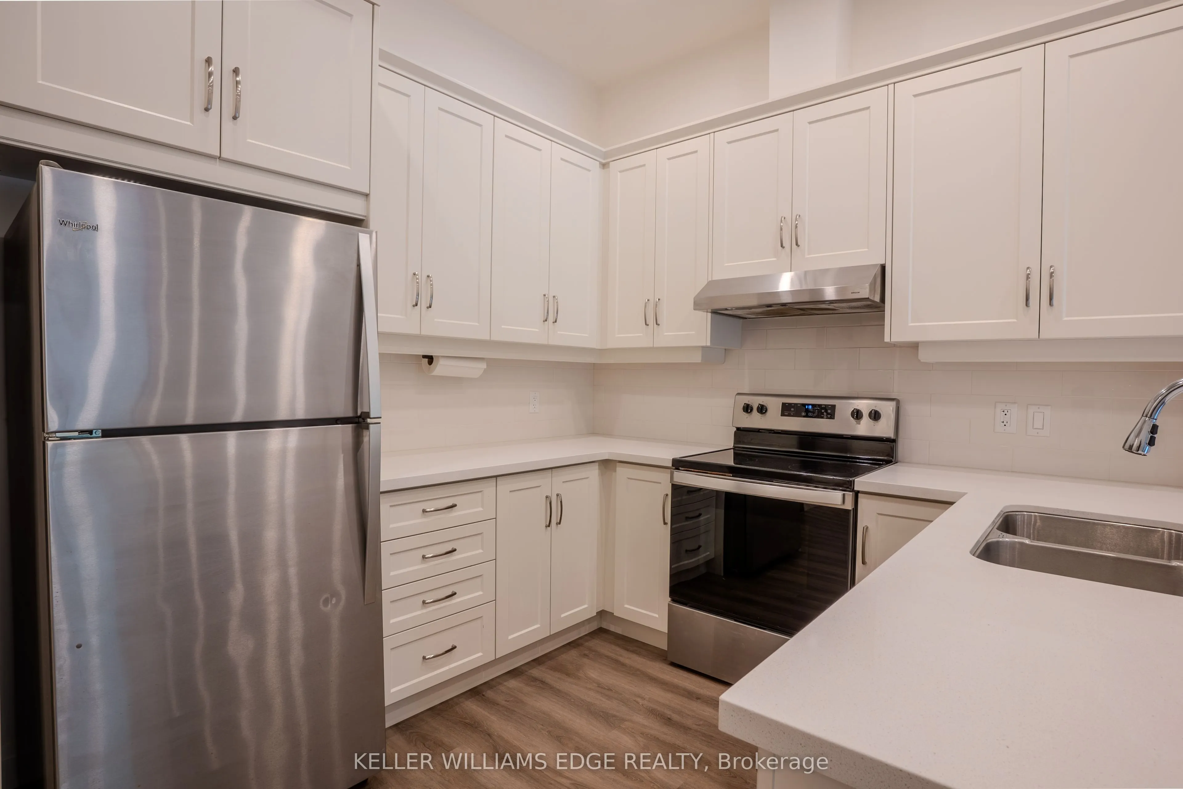 30 HAMILTON Street S, #103