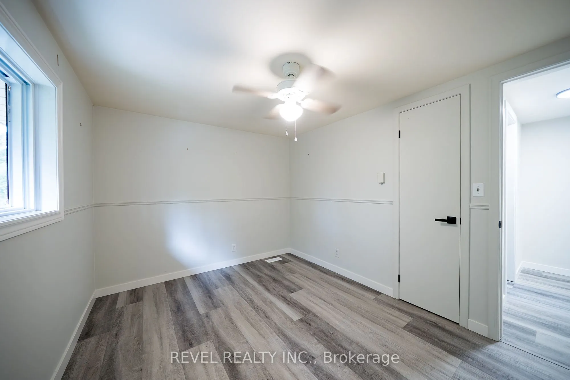 11 Glenwood Drive