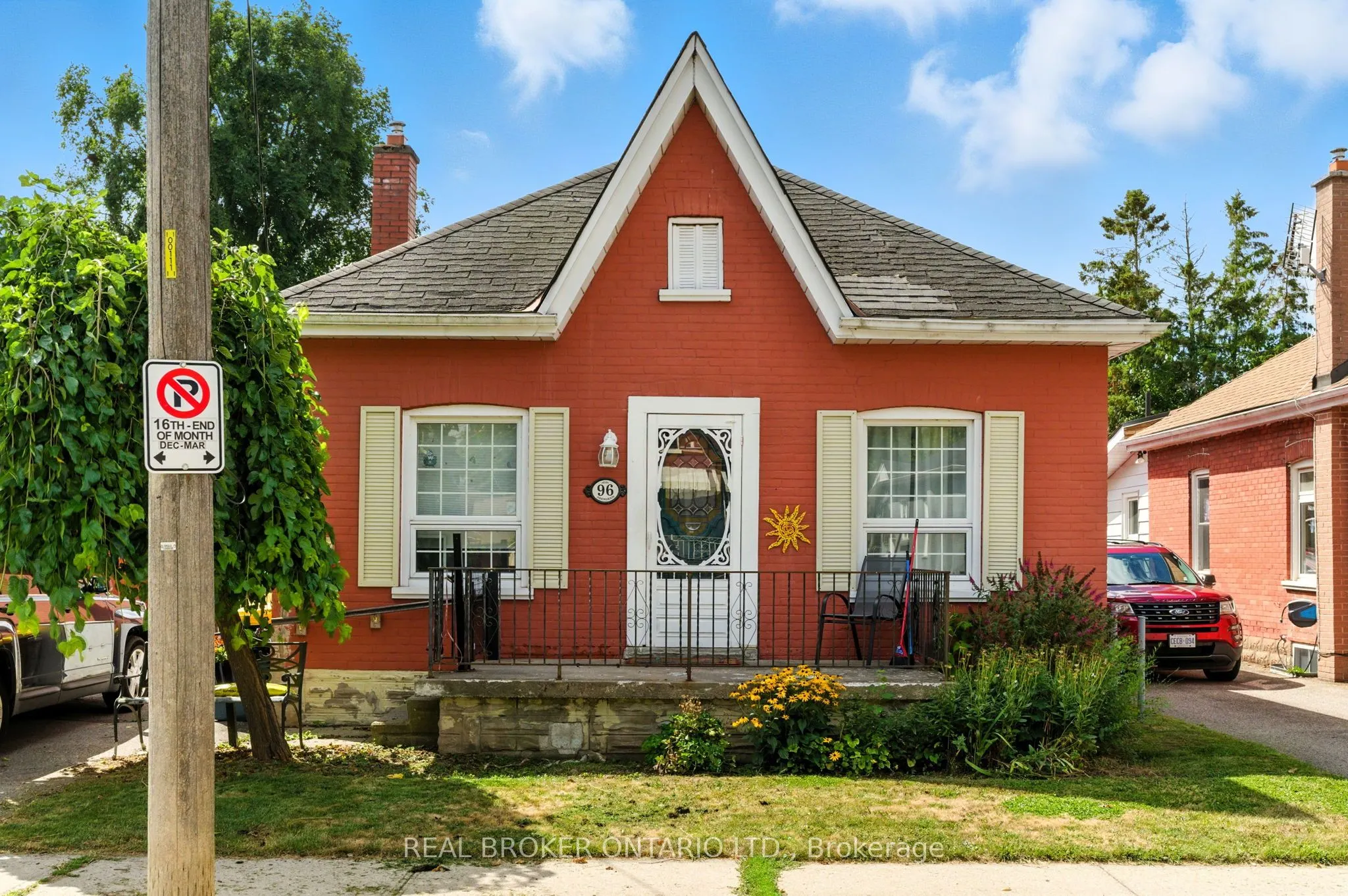 96 Aberdeen Avenue