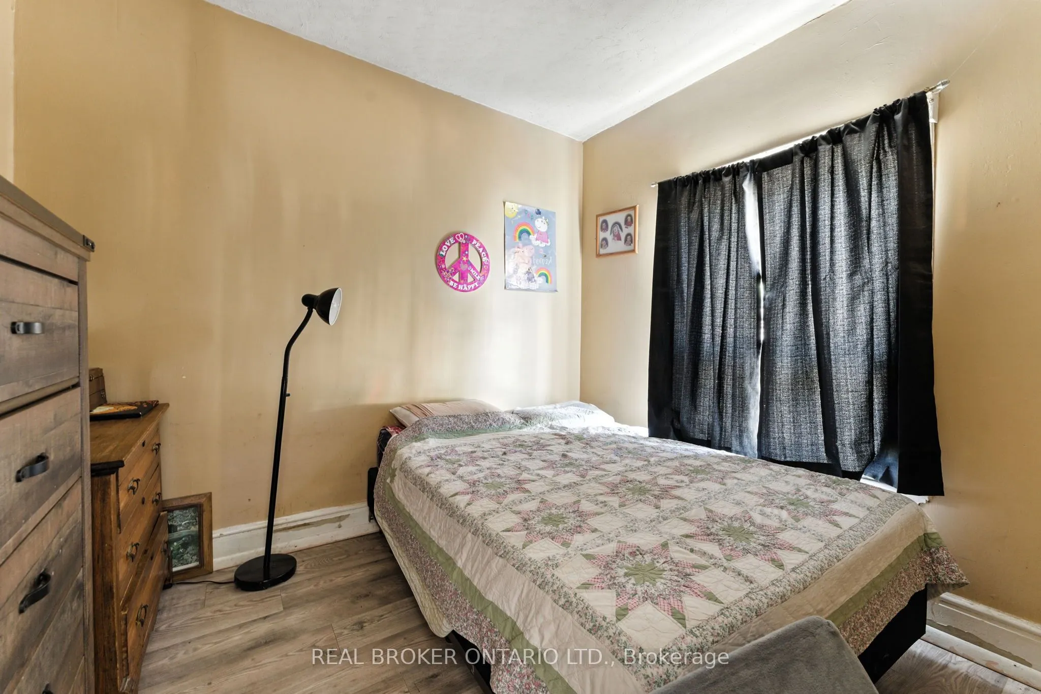 96 Aberdeen Avenue