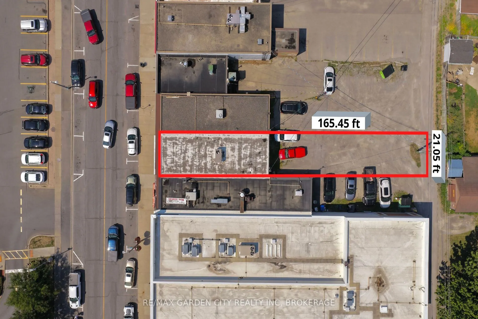 99 CLARENCE Street W