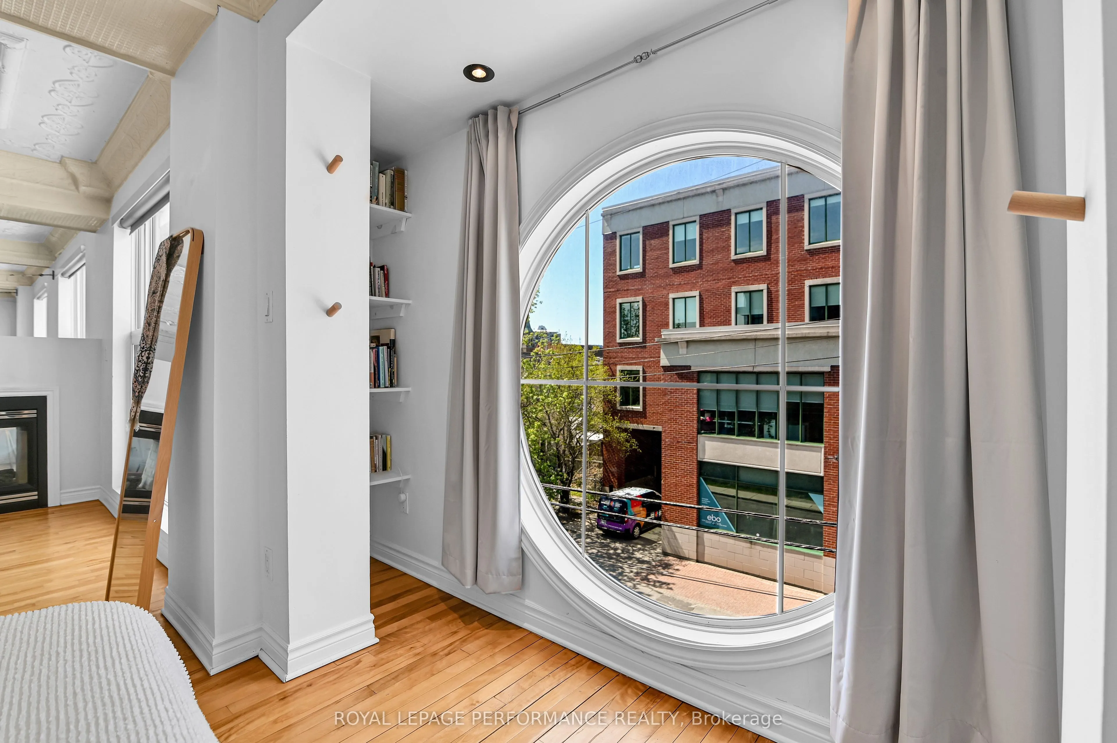 297 Dupuis Street, #205