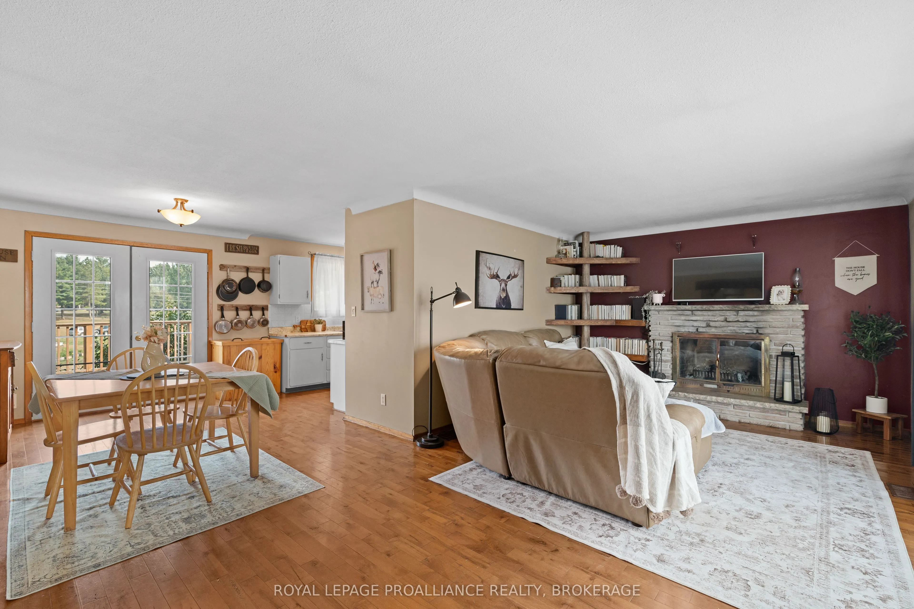 658 County Road 1 E