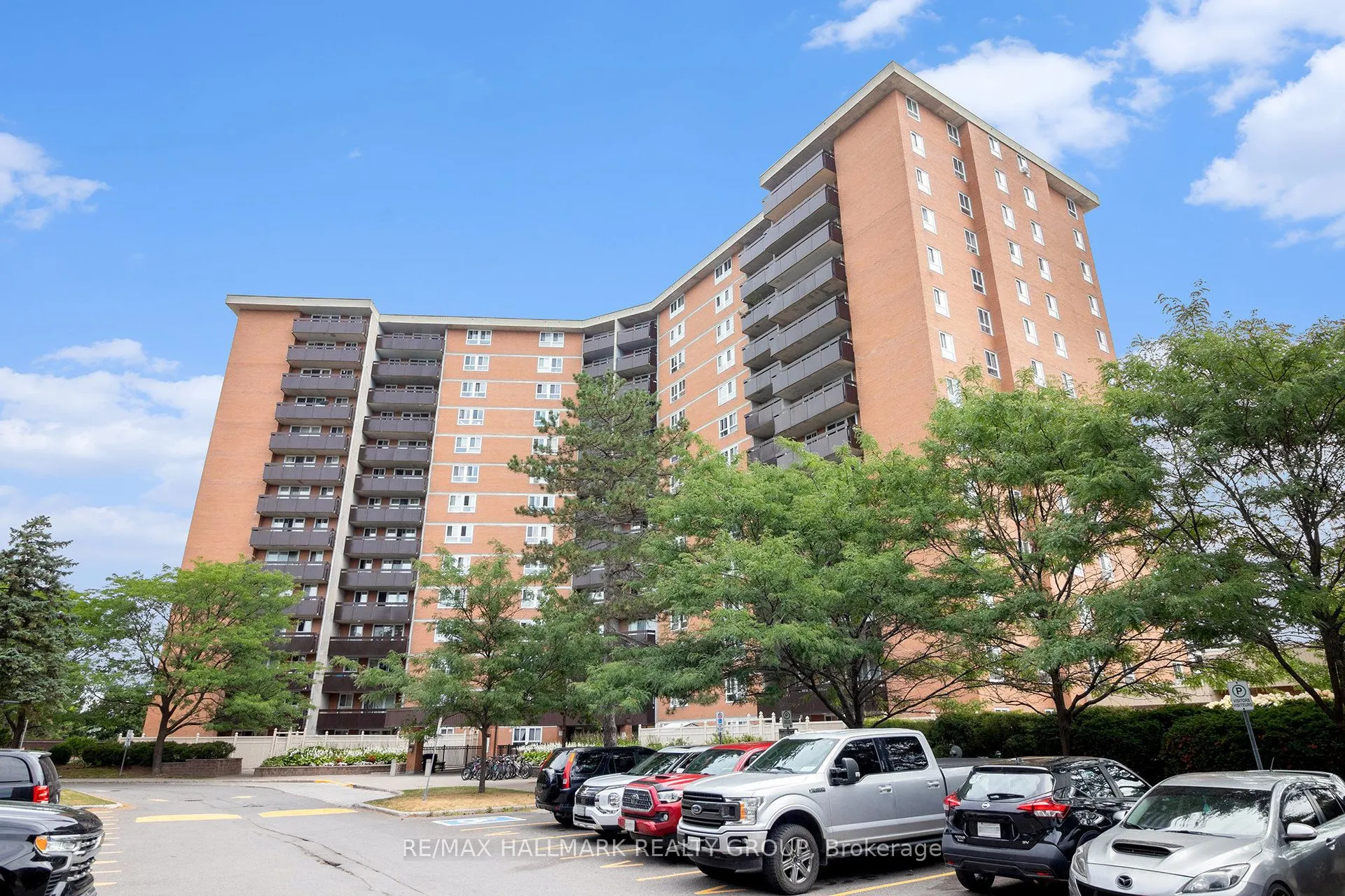 2020 Jasmine Crescent, #407