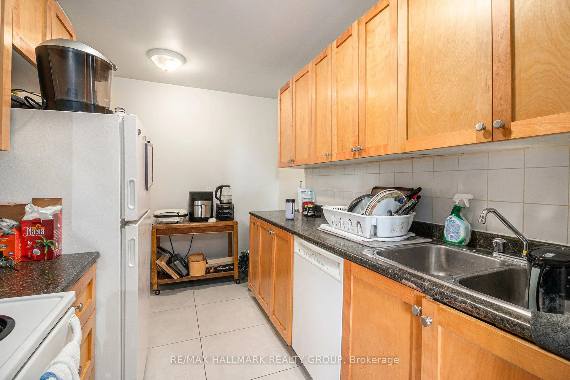 2020 Jasmine Crescent, #407