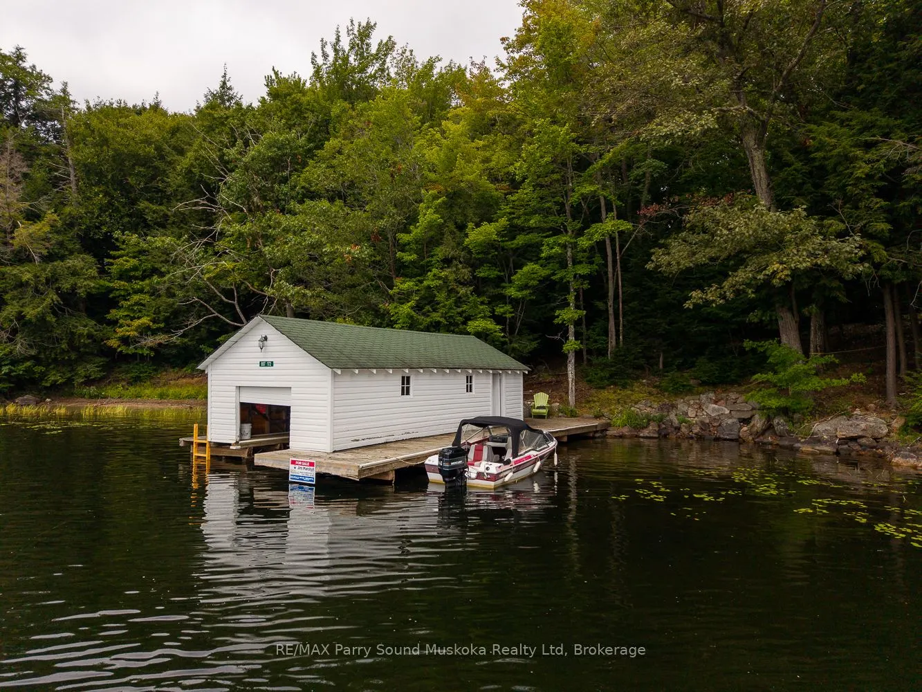 897 897172 WA Horseshoe Lake