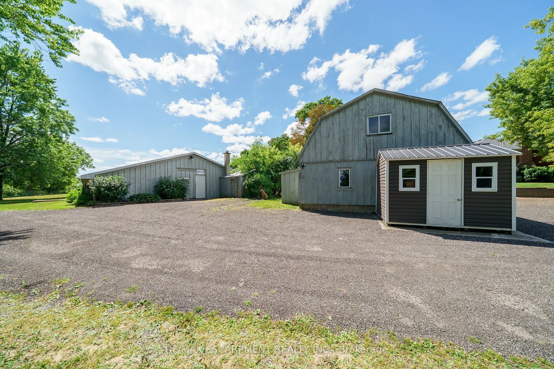 226 Carluke Road E