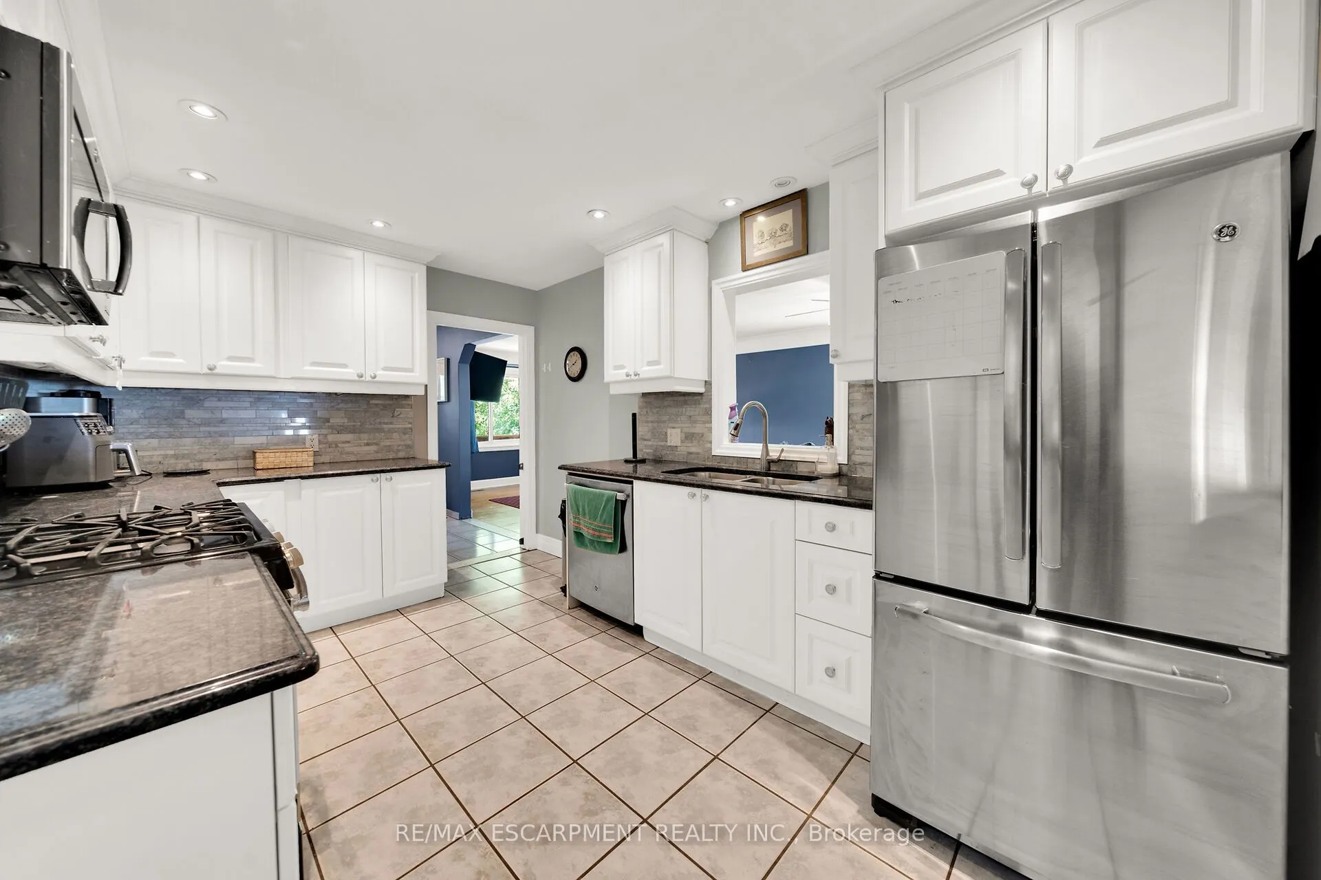 226 Carluke Road E