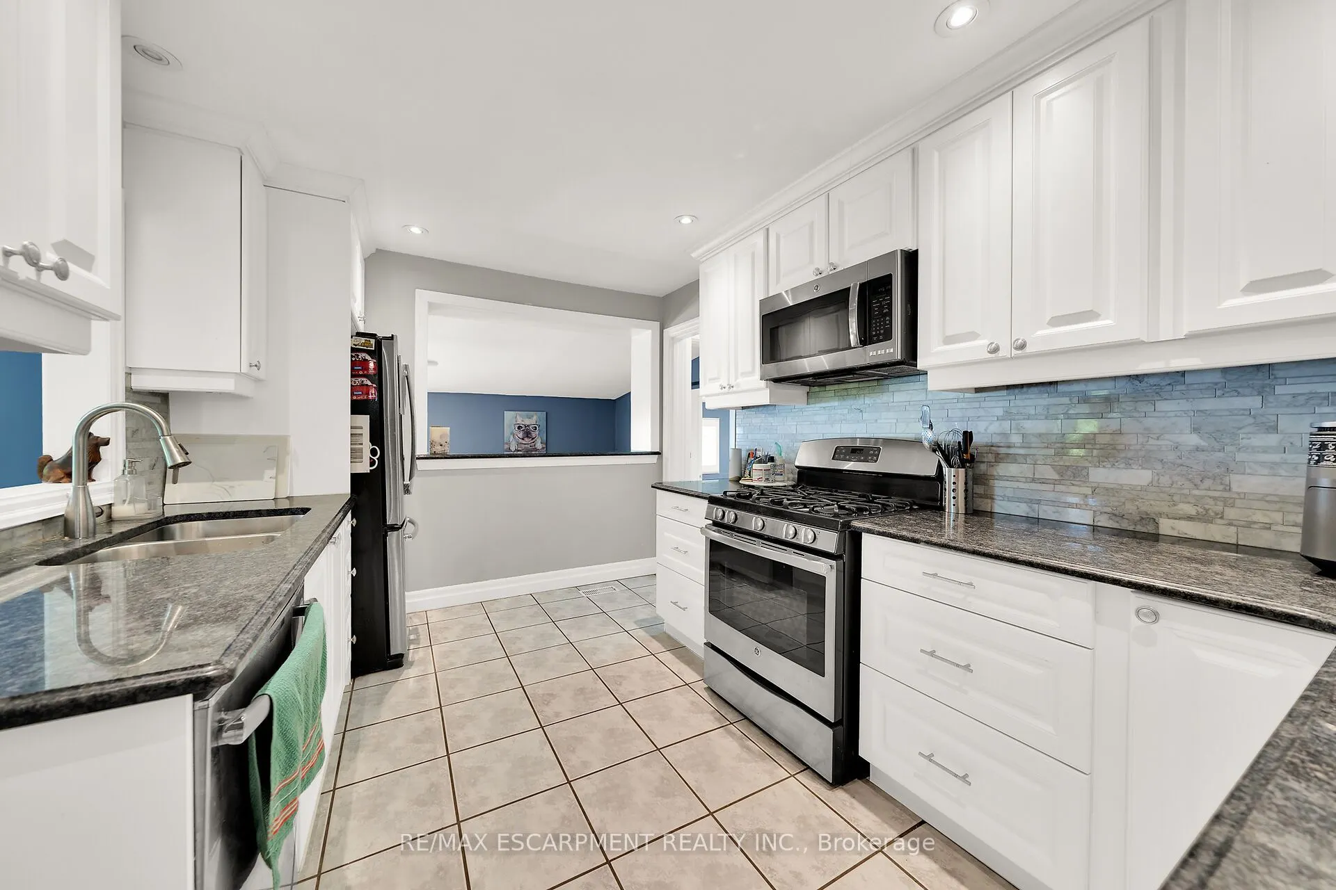 226 Carluke Road E