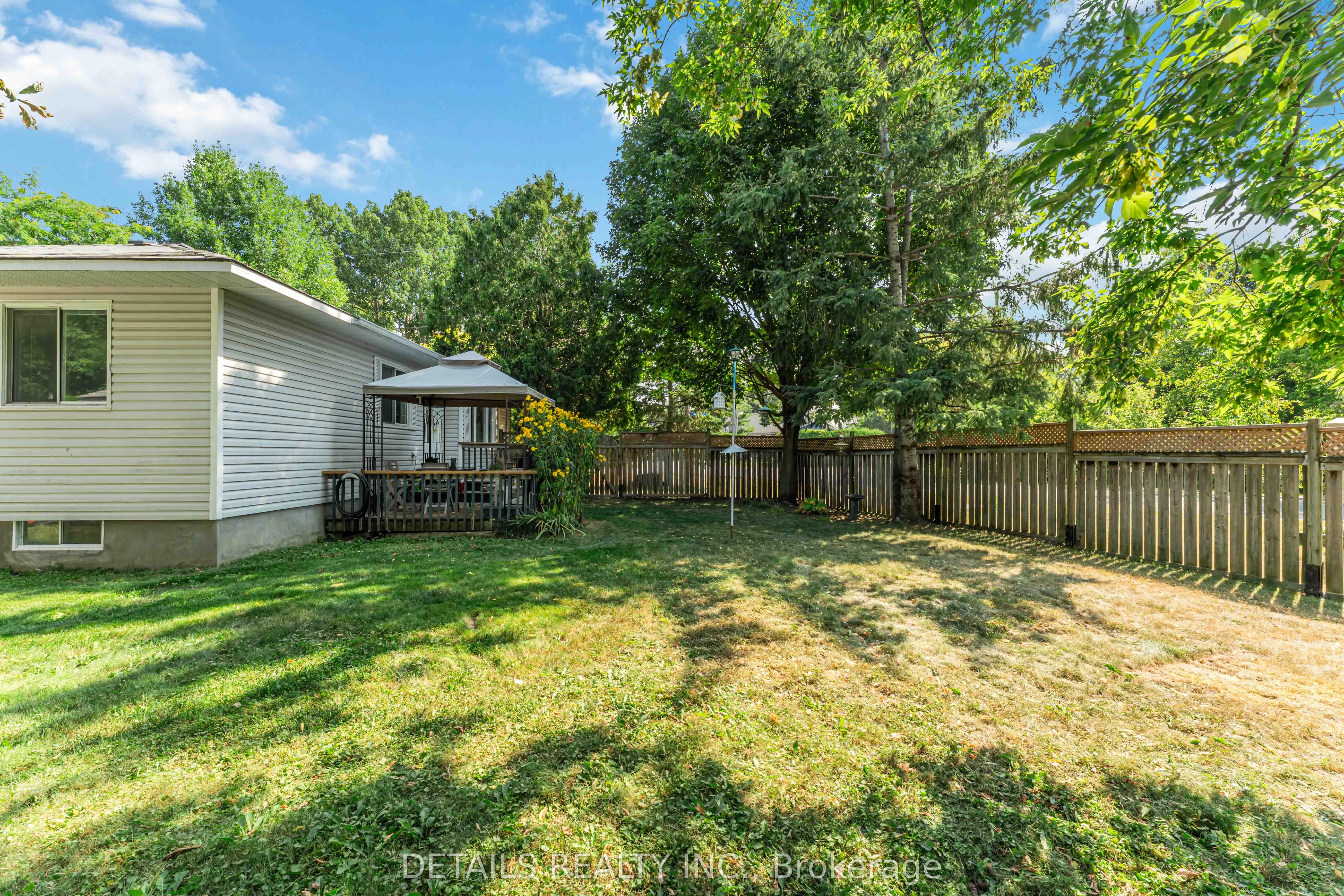 12 Henry Goulburn Way