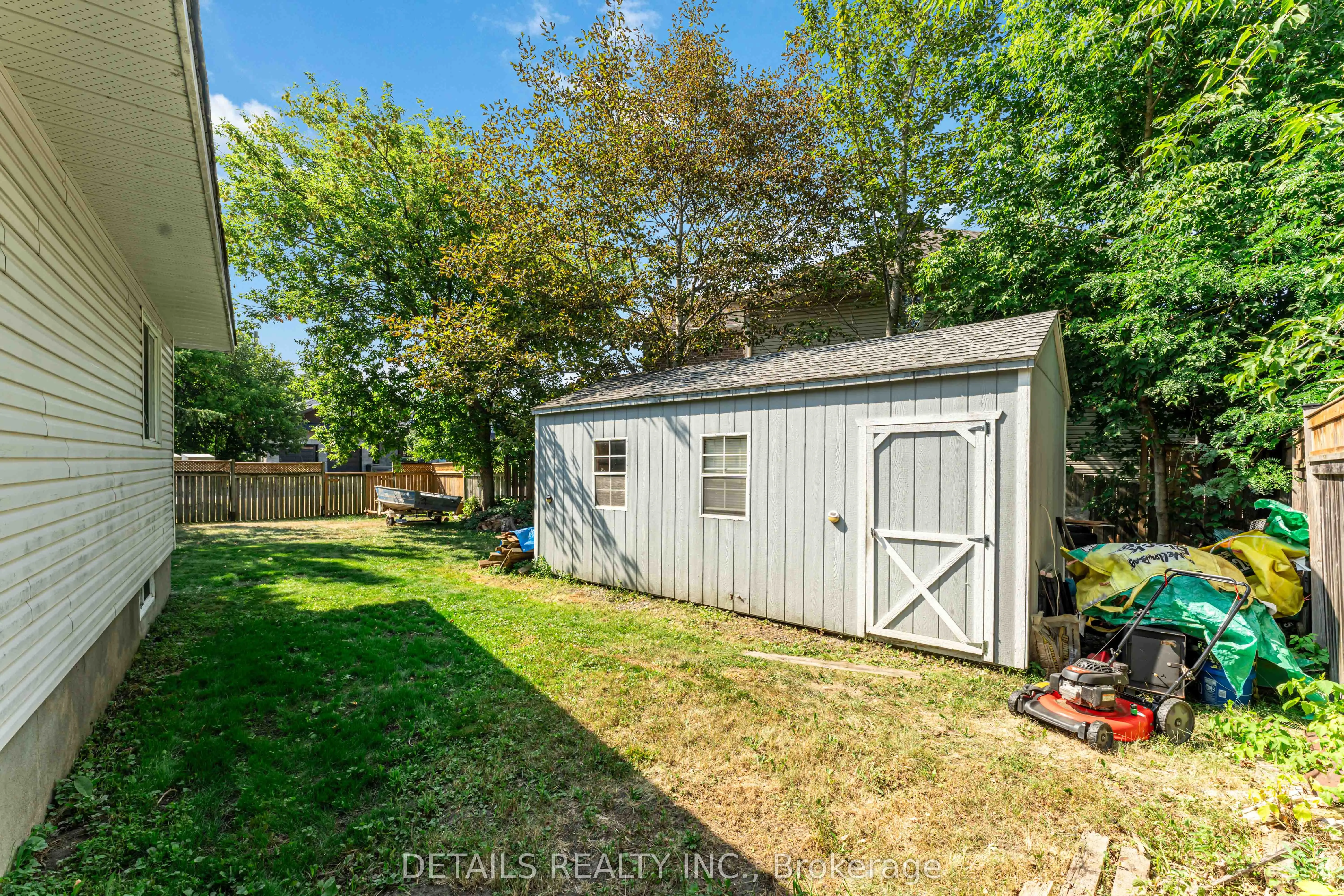 12 Henry Goulburn Way
