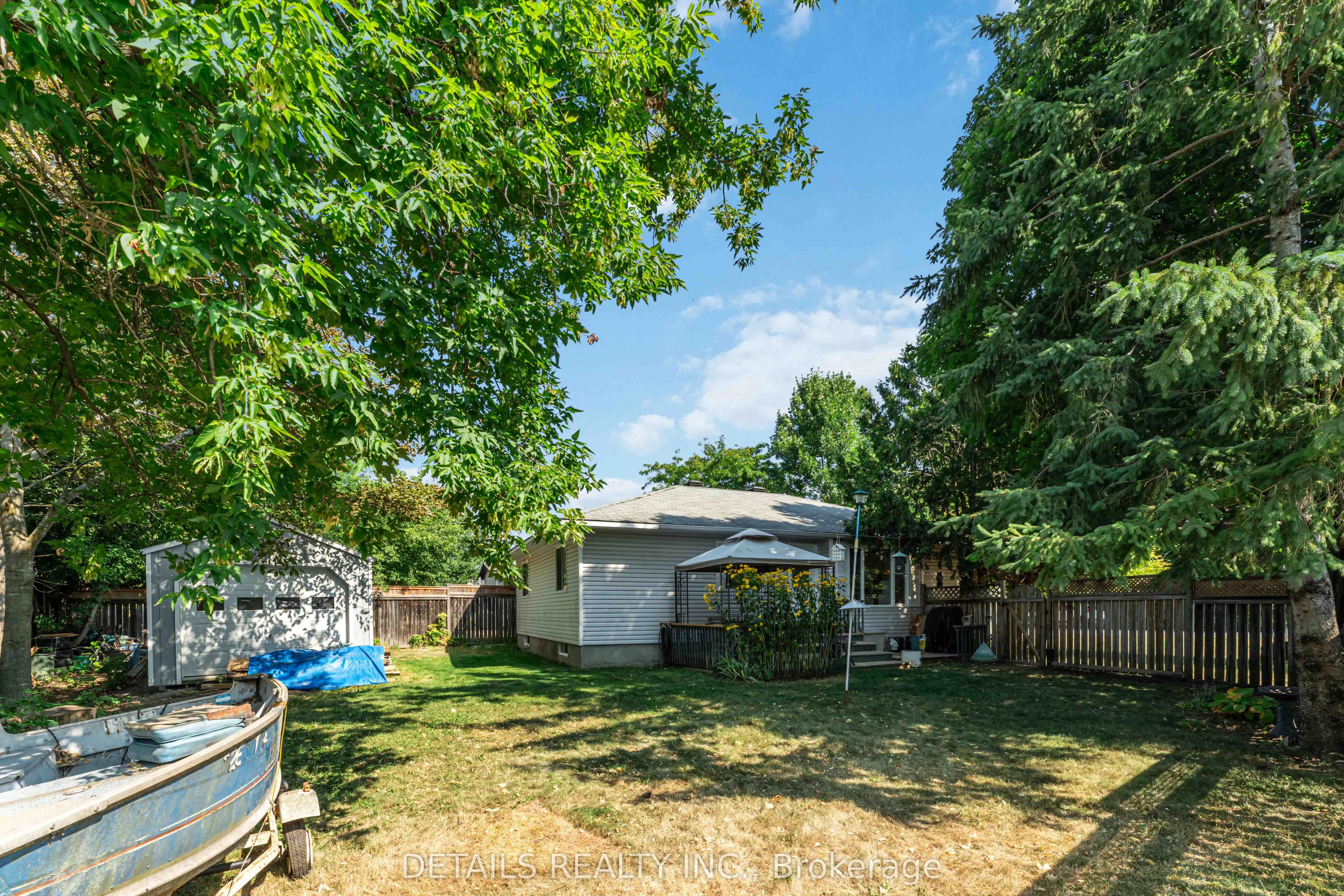 12 Henry Goulburn Way