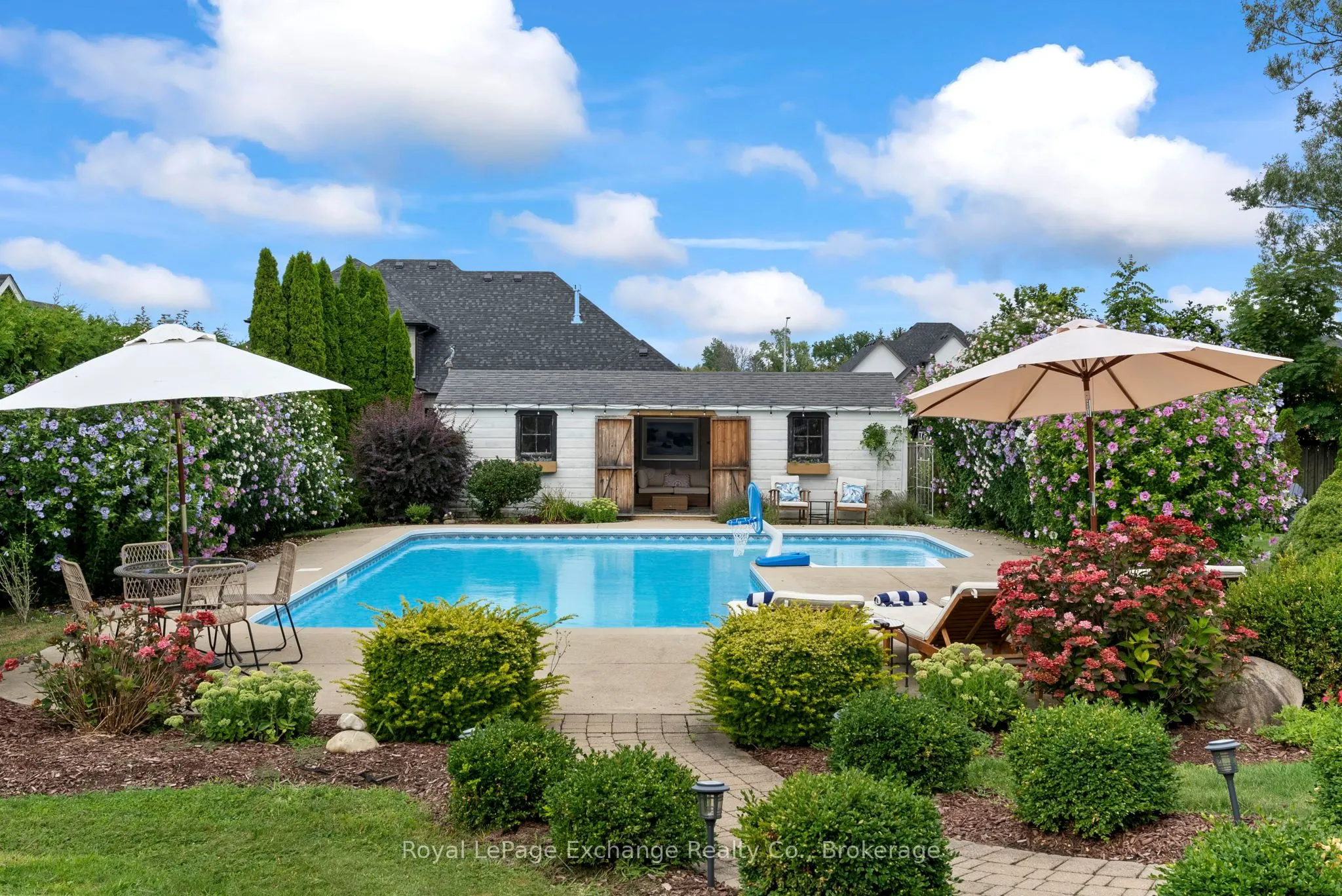985 Heritage Drive