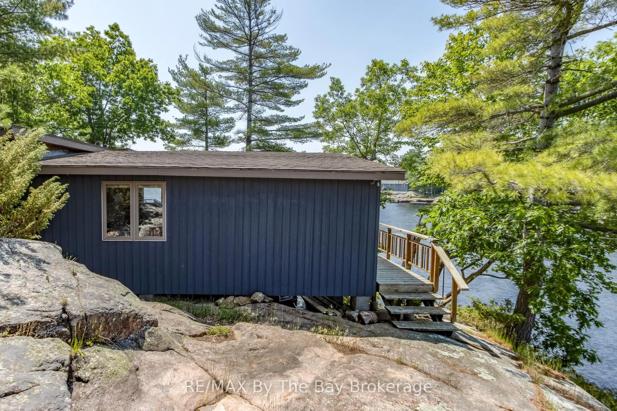 1518 Island 1040