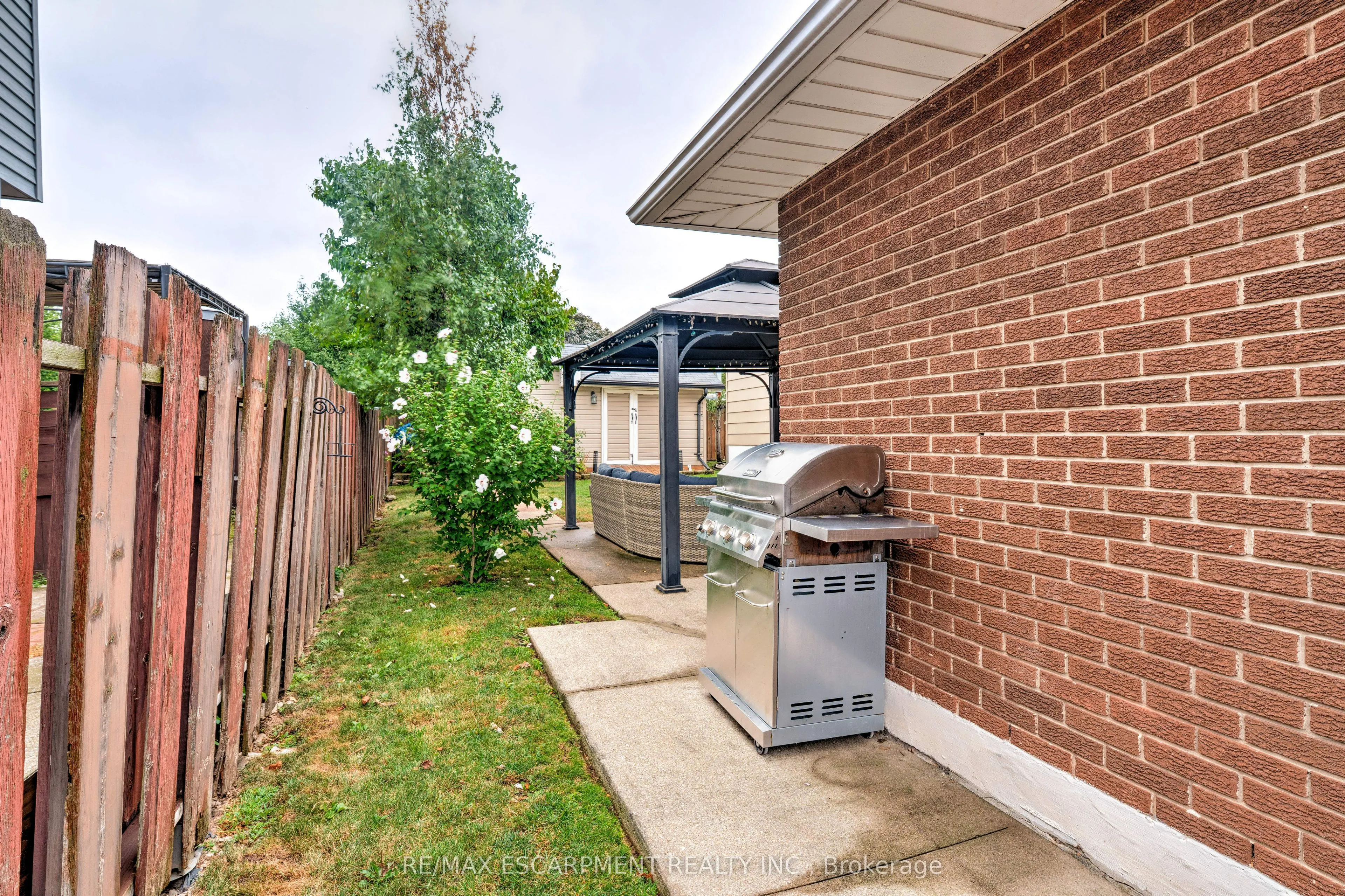 26 Madoc Street