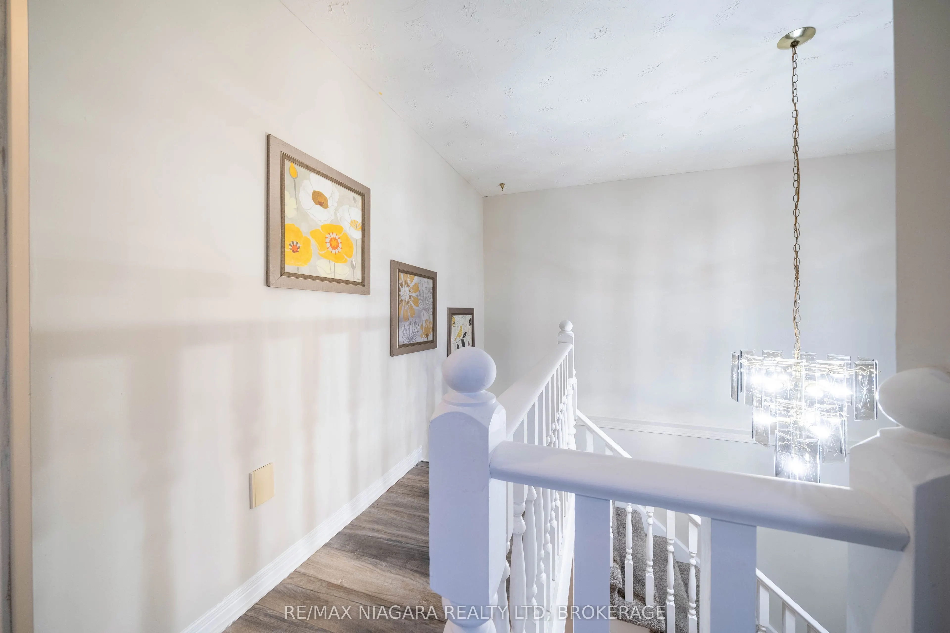 36 BAXTER Crescent
