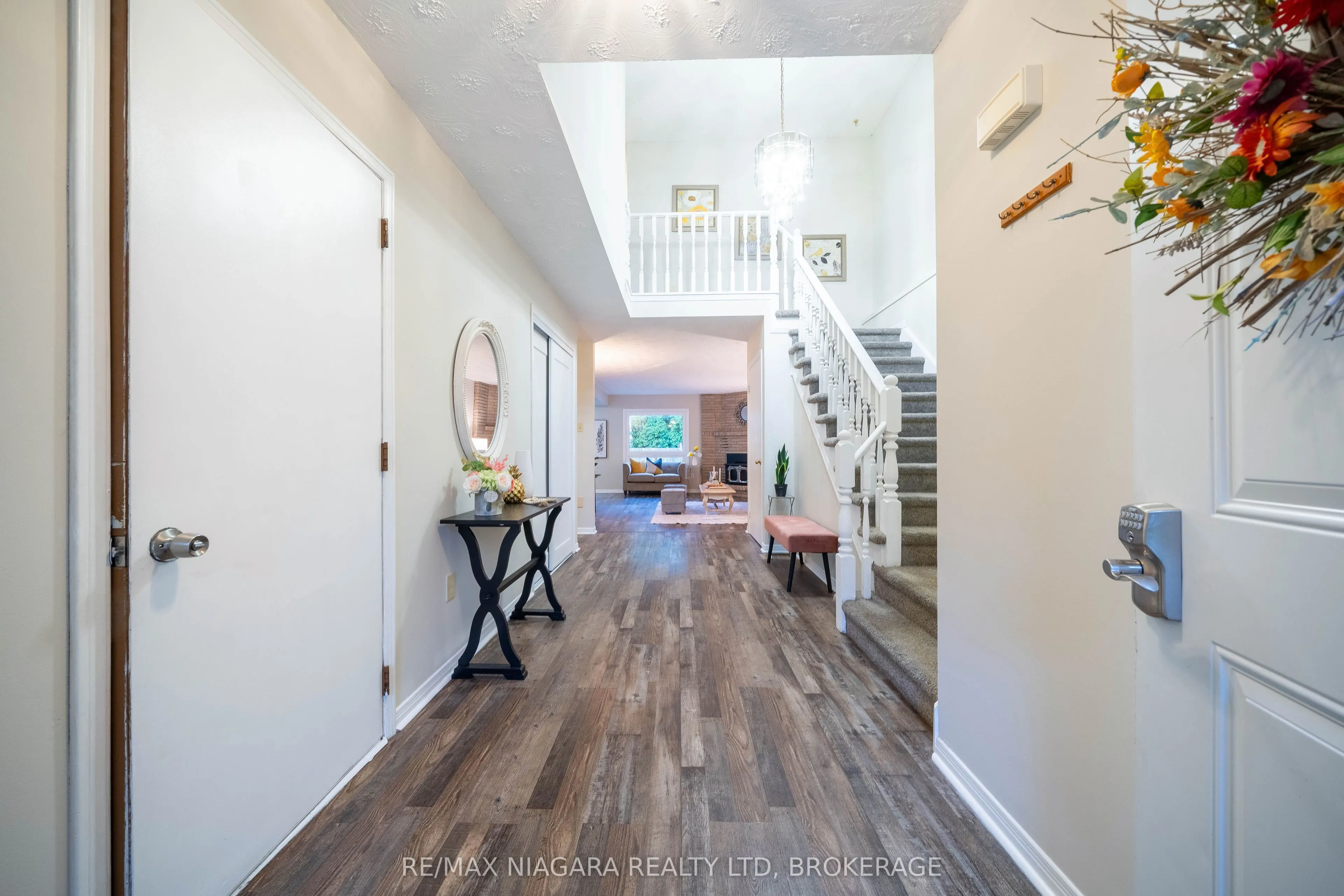36 BAXTER Crescent