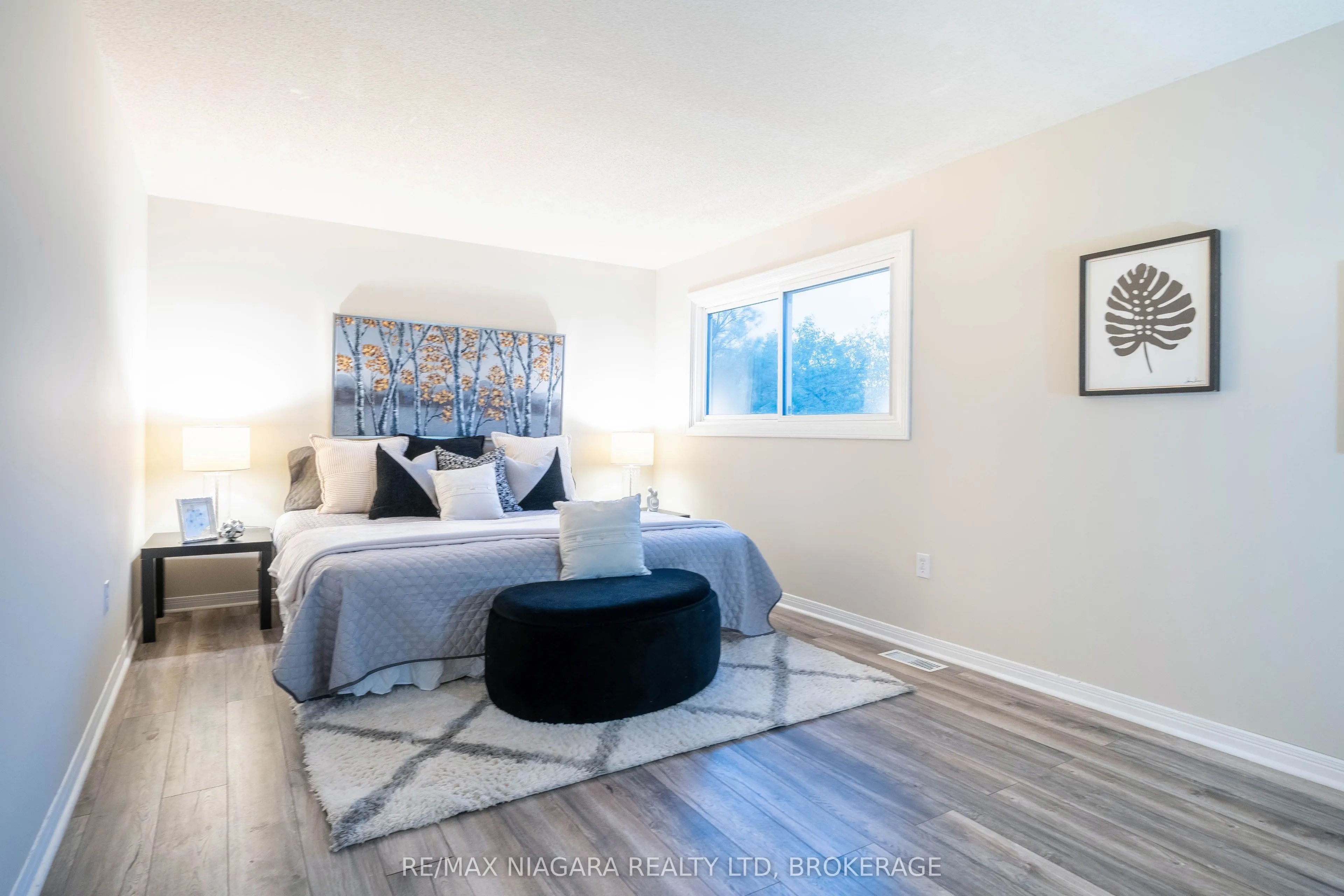 36 BAXTER Crescent