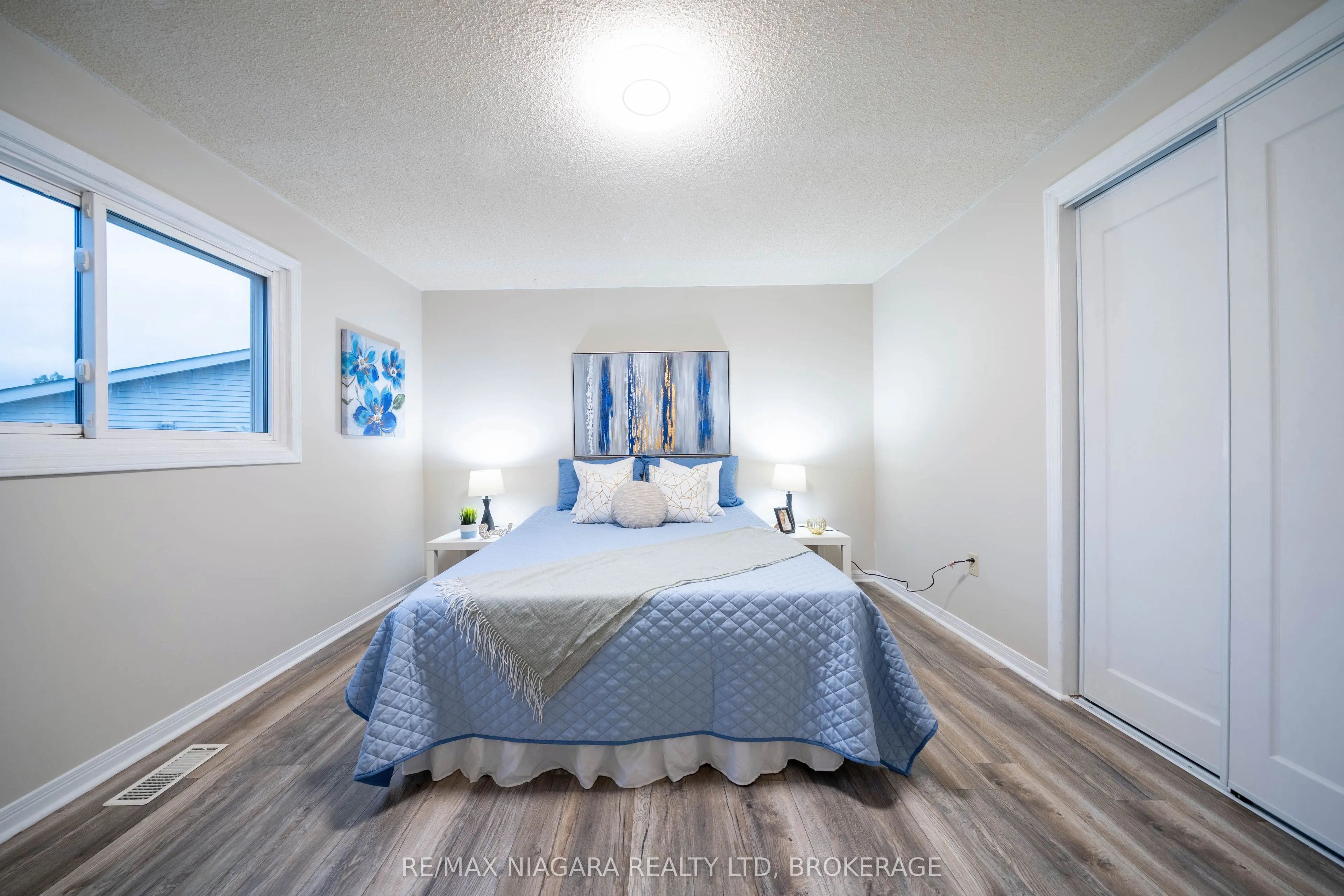 36 BAXTER Crescent