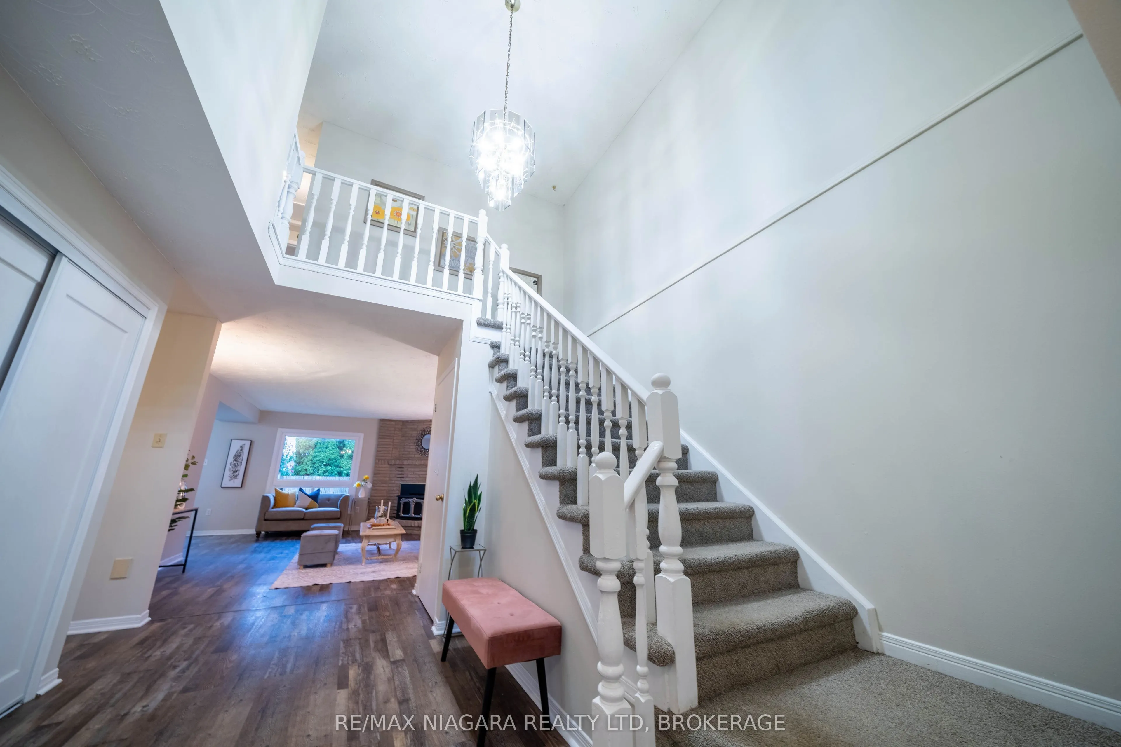36 BAXTER Crescent