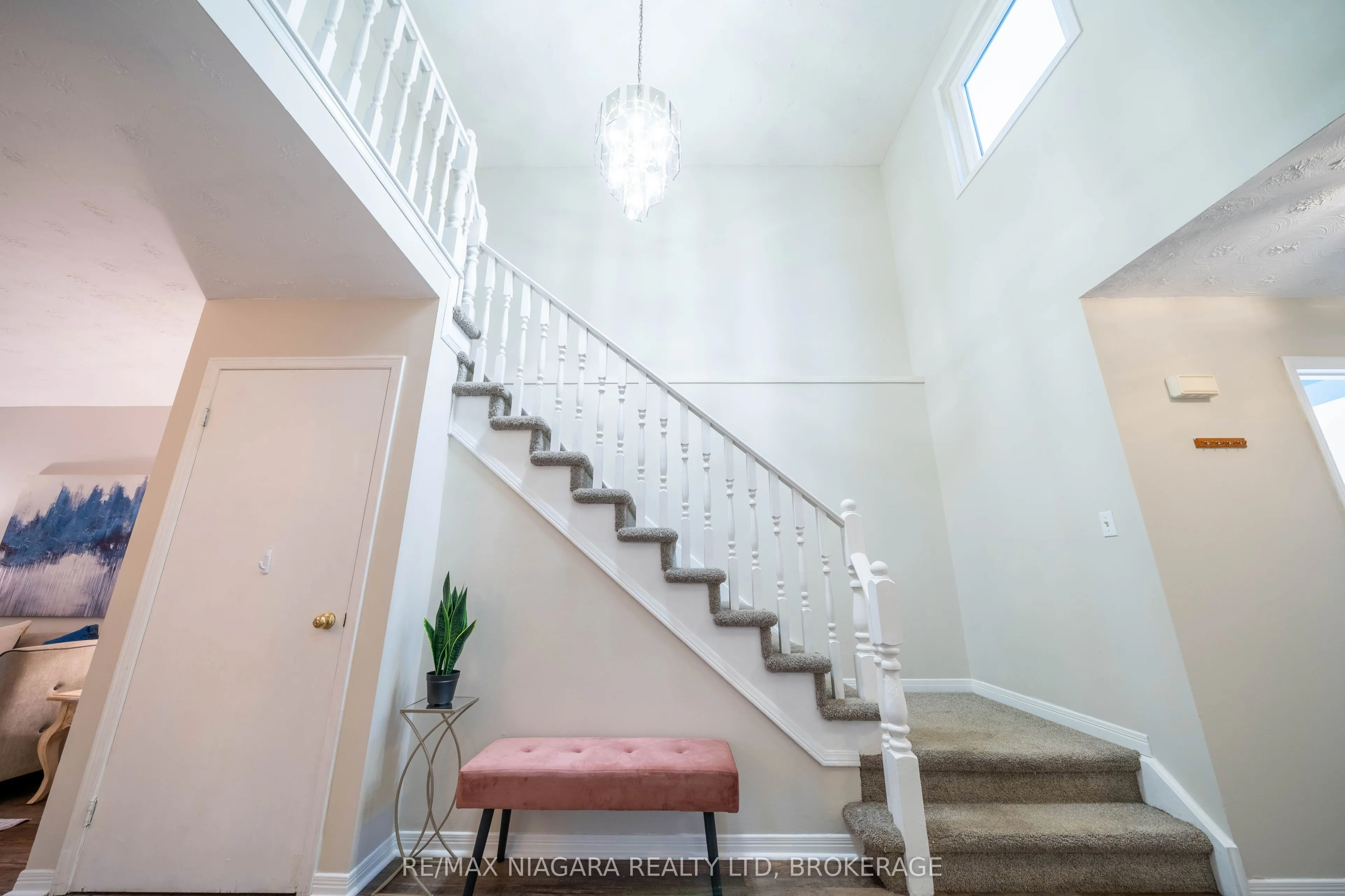 36 BAXTER Crescent
