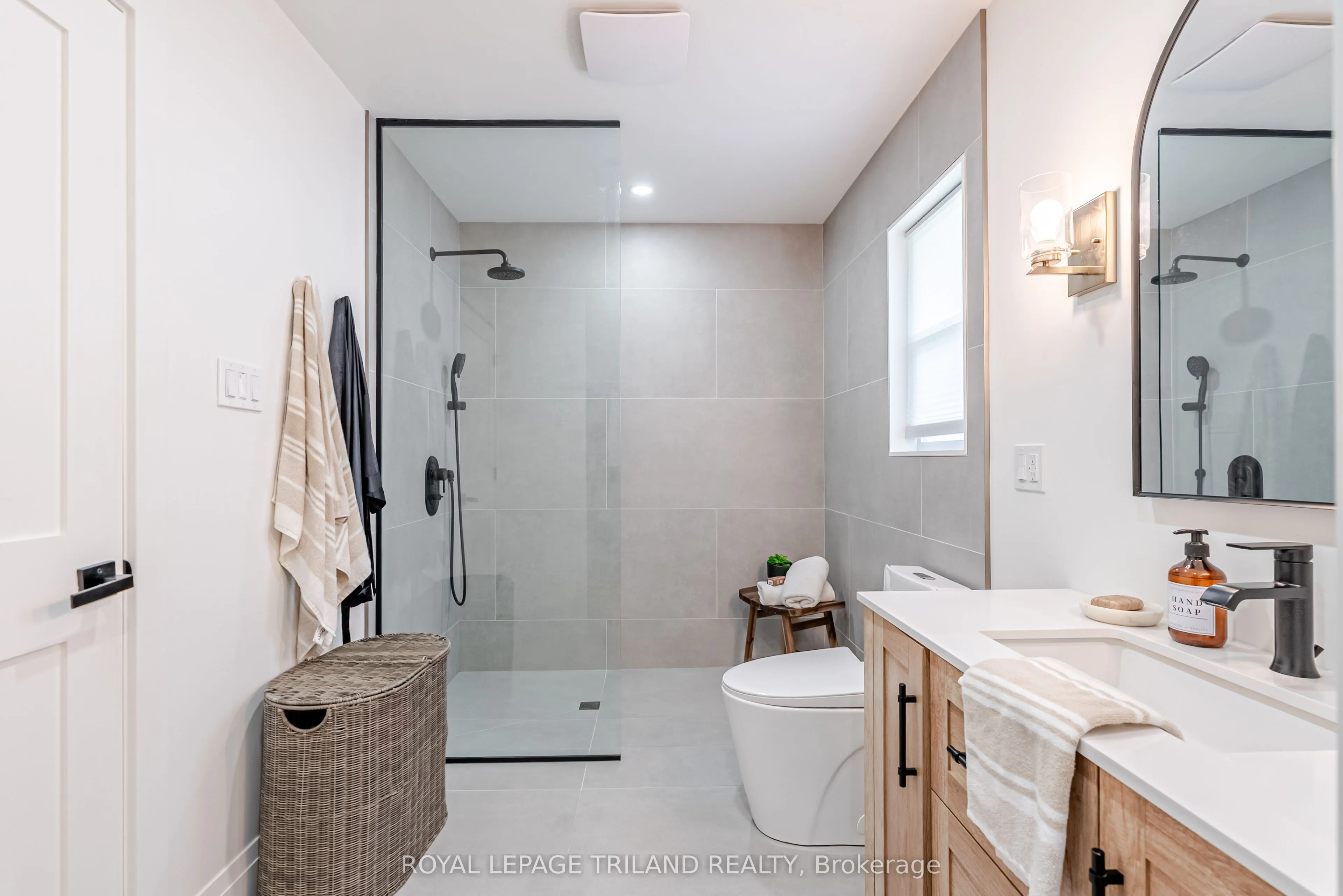 3921 Elgin Road