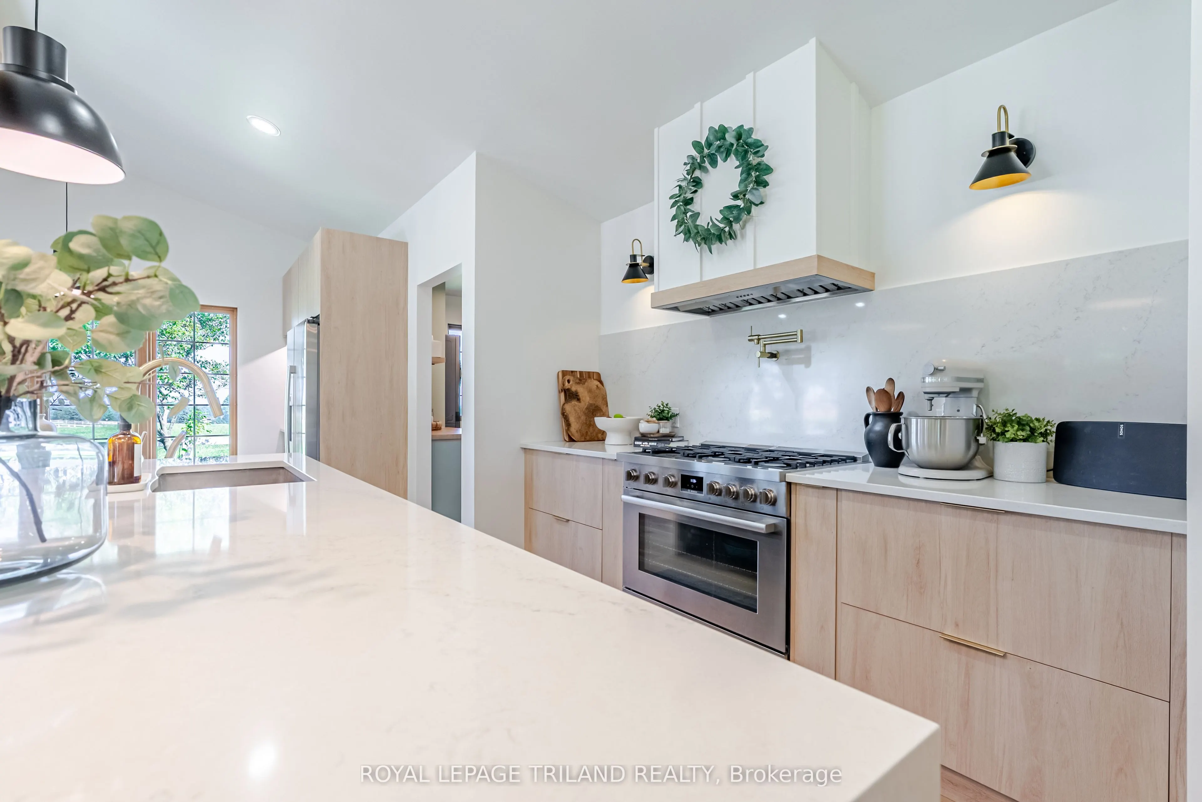 3921 Elgin Road