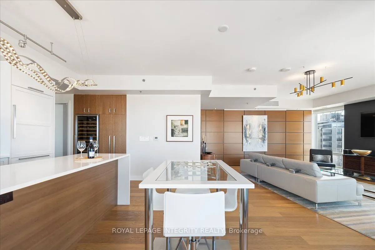 428 Sparks Street, #1006