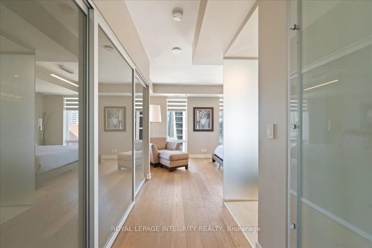 428 Sparks Street, #1006