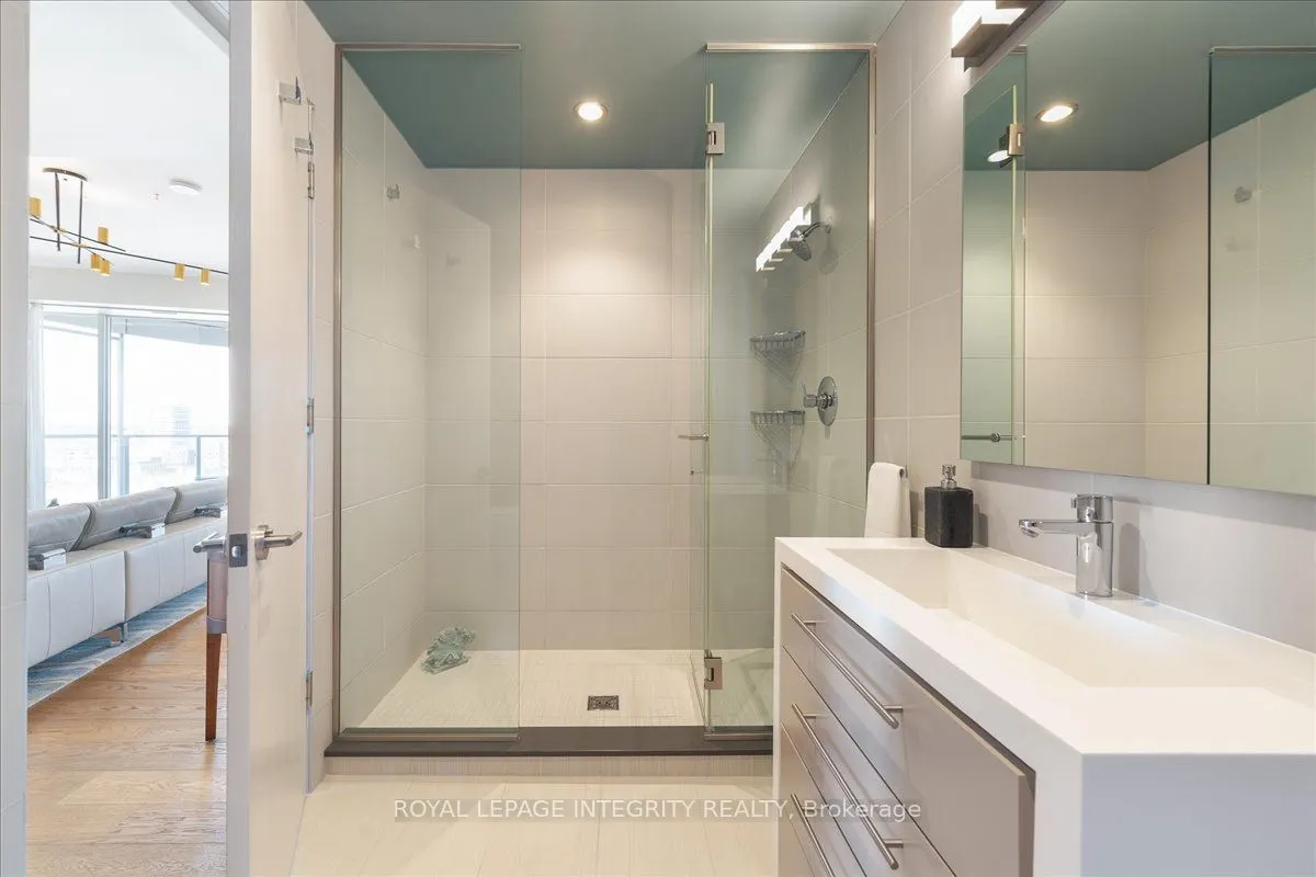 428 Sparks Street, #1006
