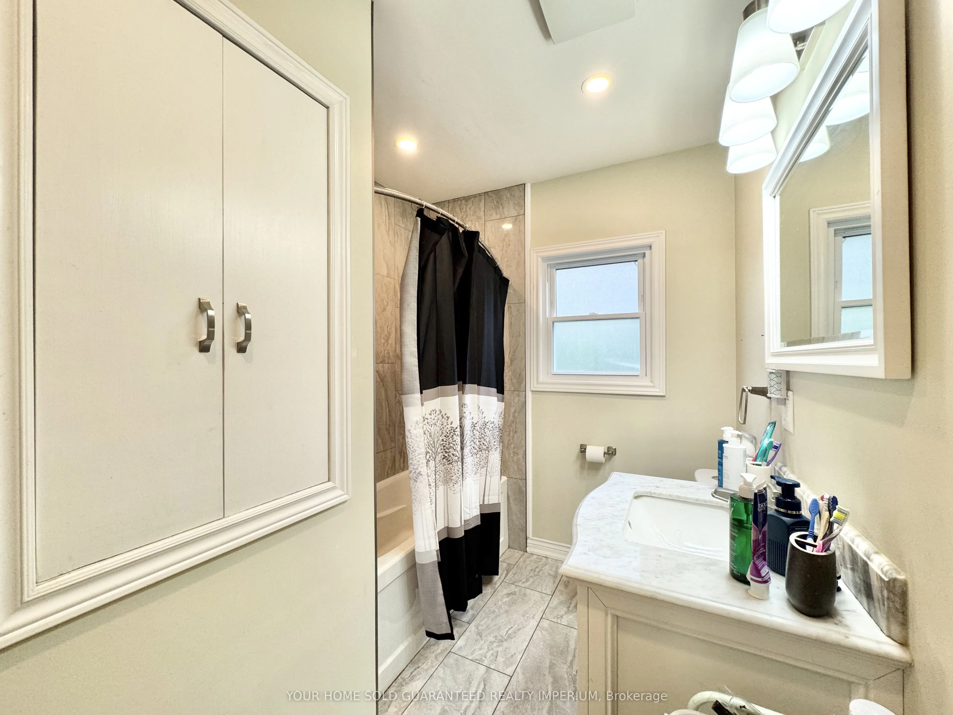 30 Parker Street, #UPPER