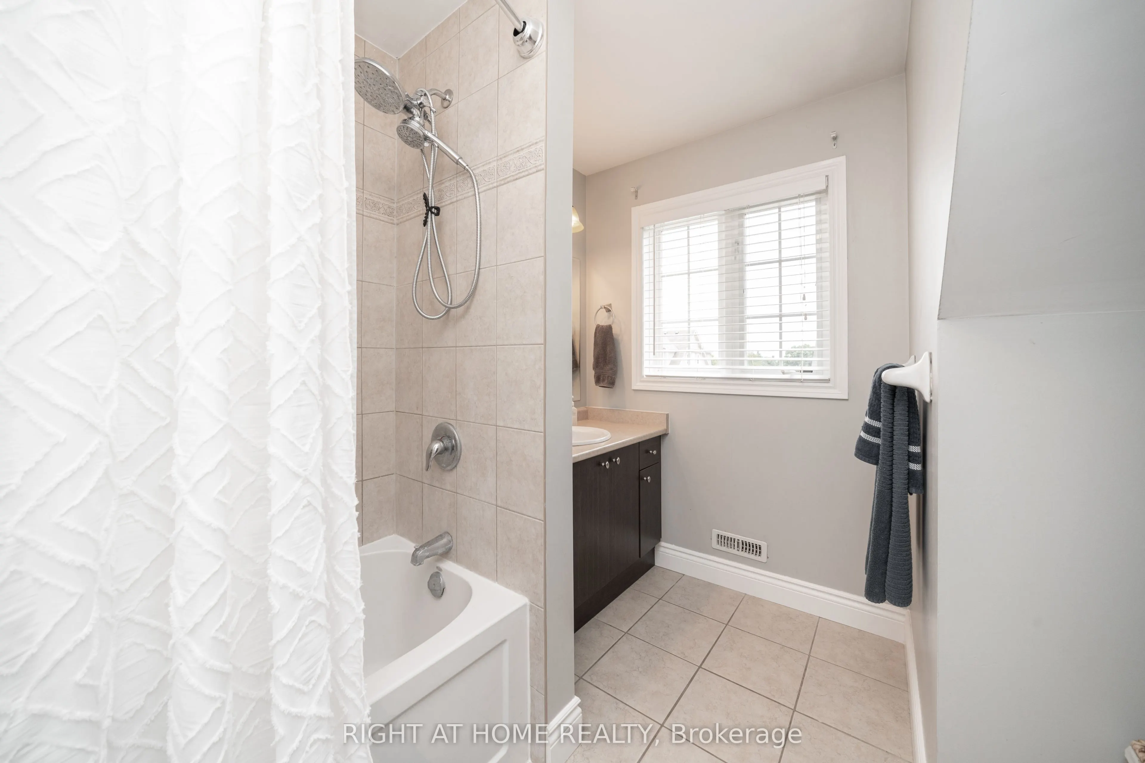 15 Carere Crescent, #23B