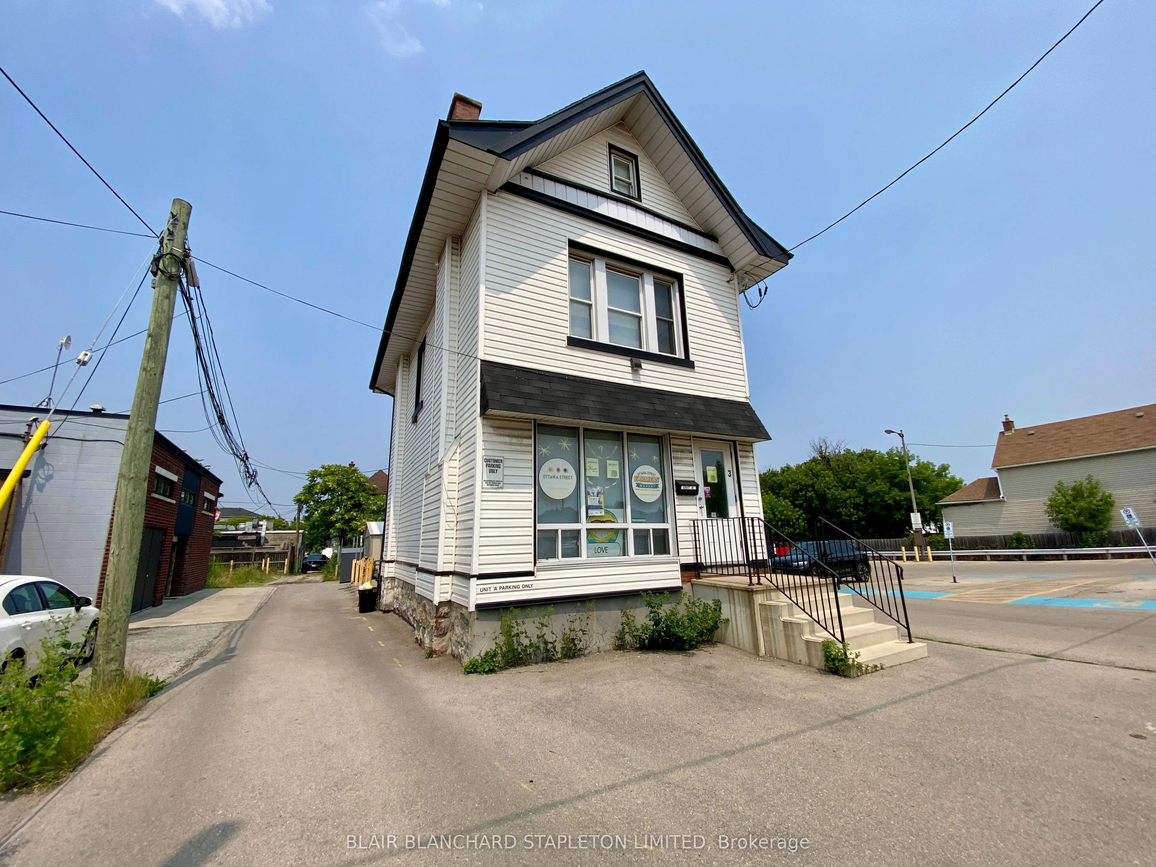 3 Britannia Avenue N