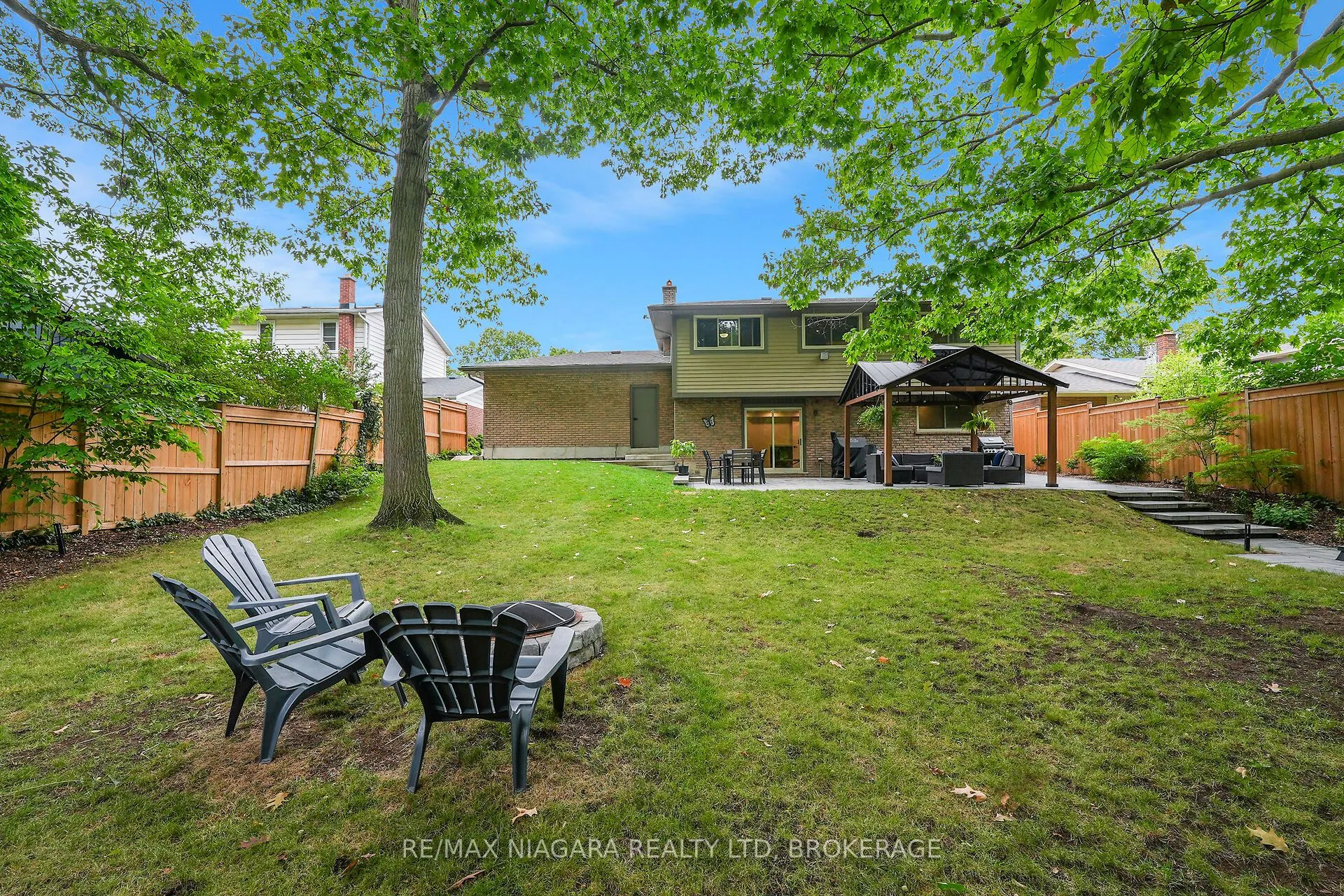 77 Alexandra Boulevard W