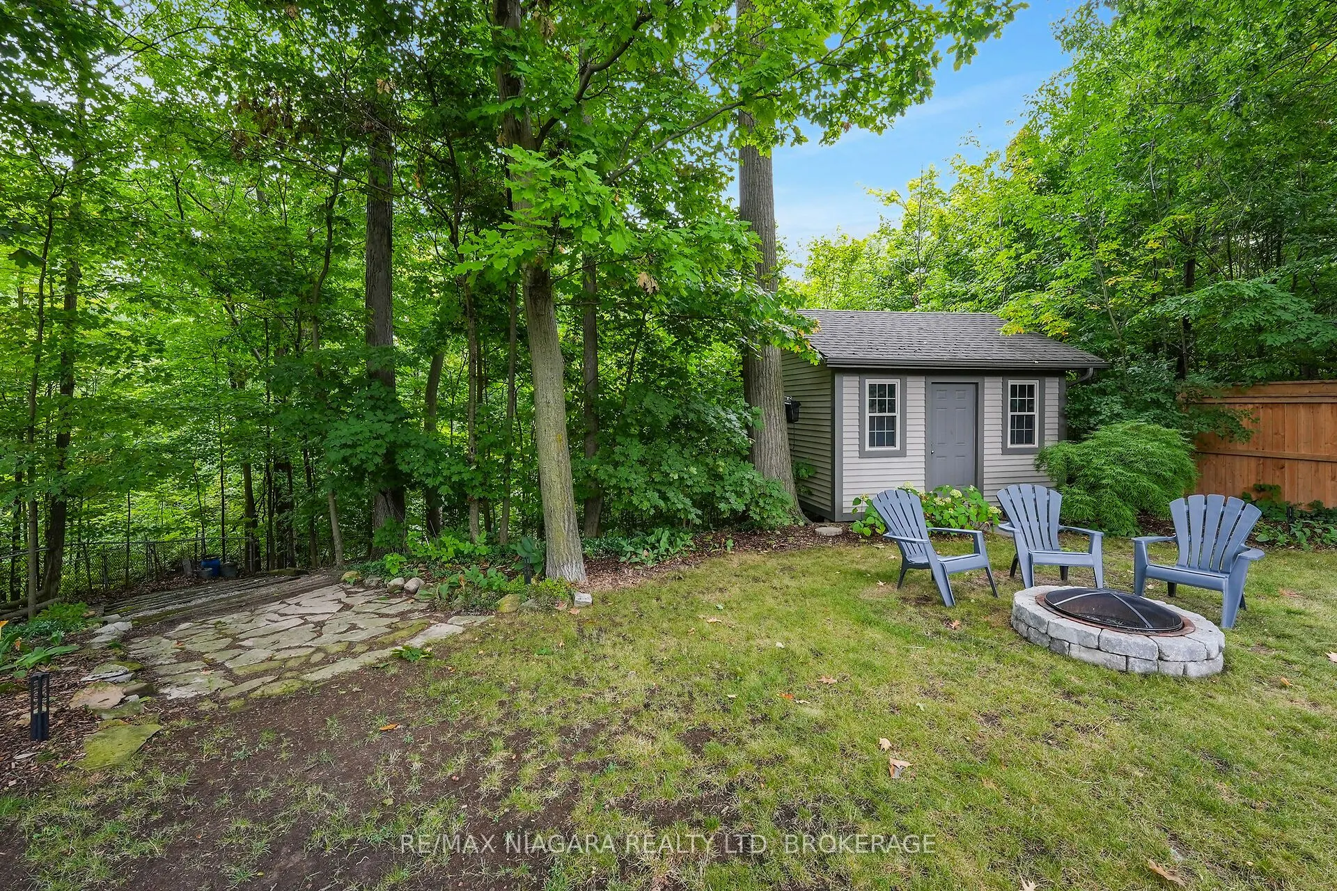 77 Alexandra Boulevard W