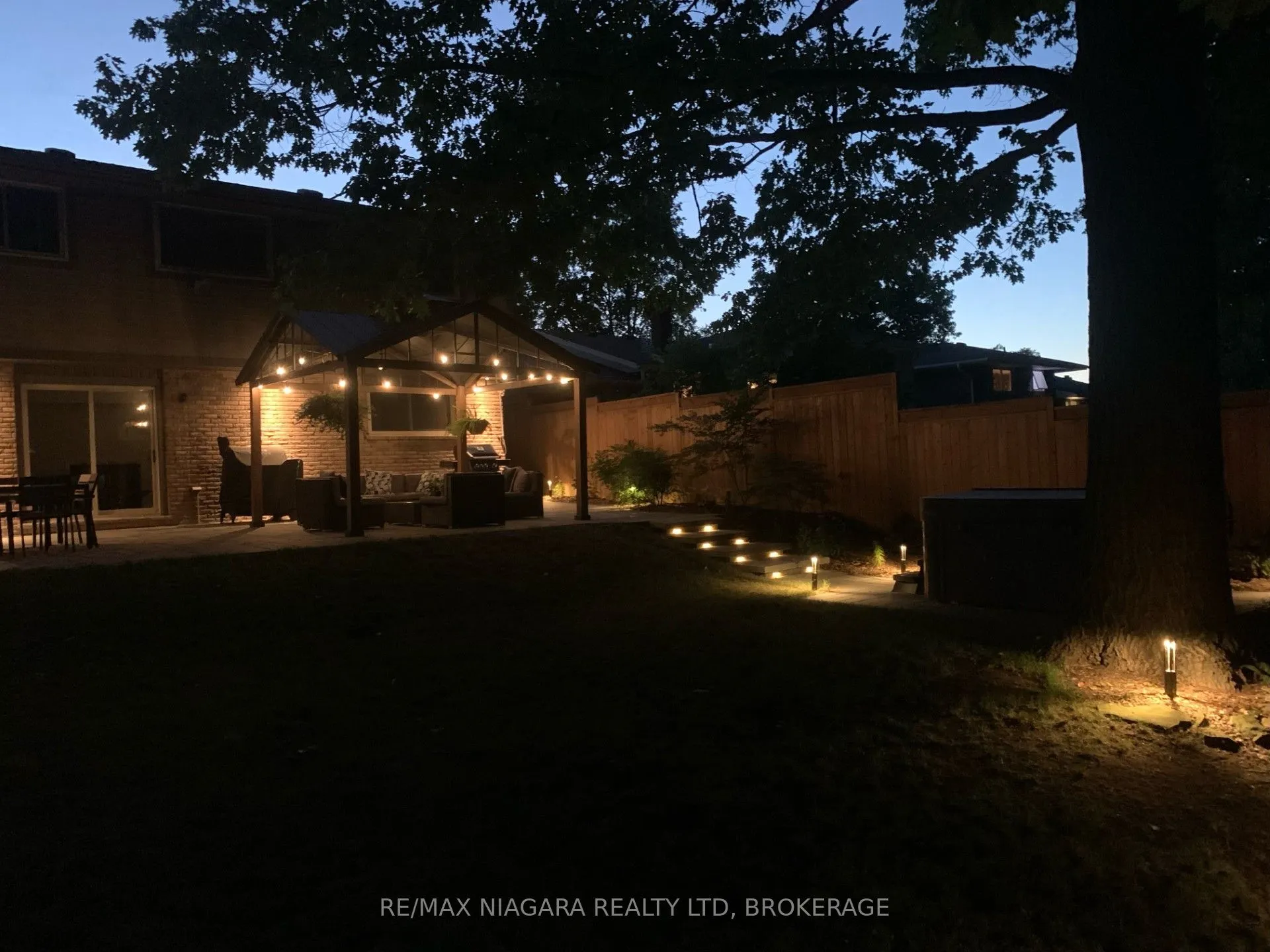77 Alexandra Boulevard W