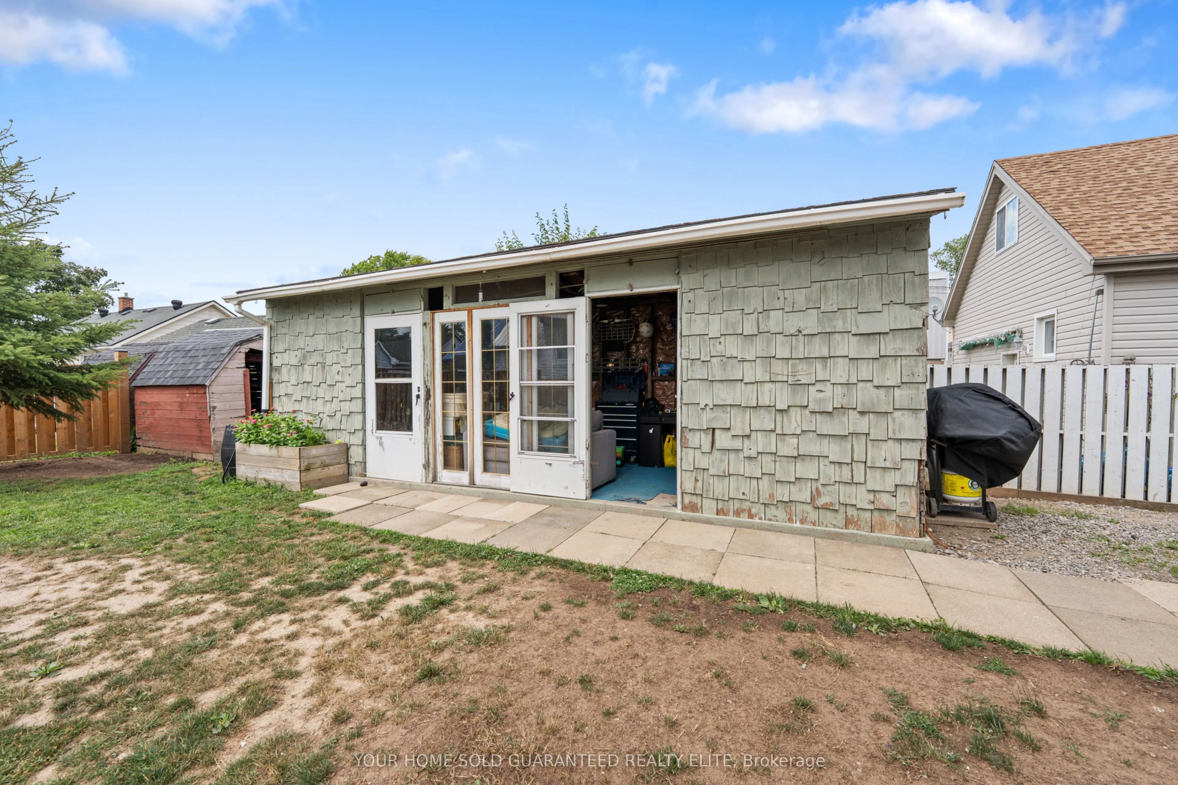107 Wallace Avenue S