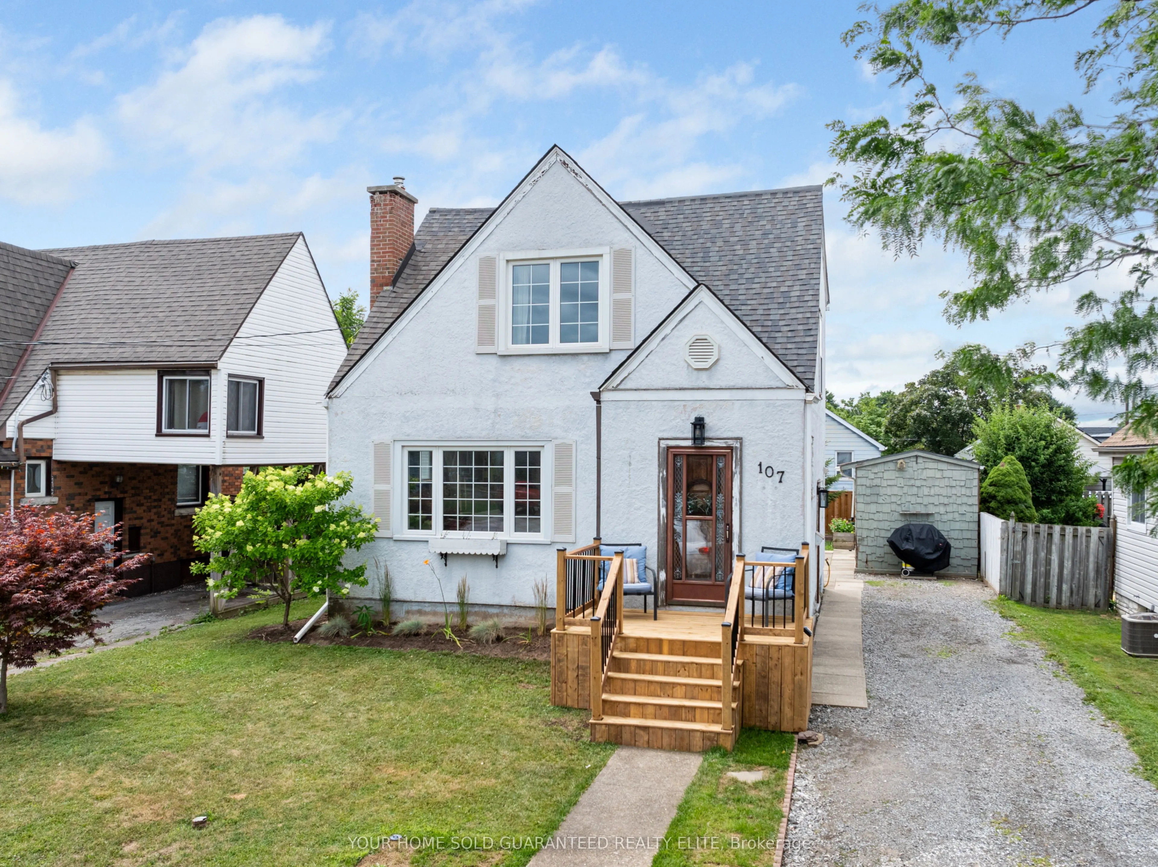 107 Wallace Avenue S
