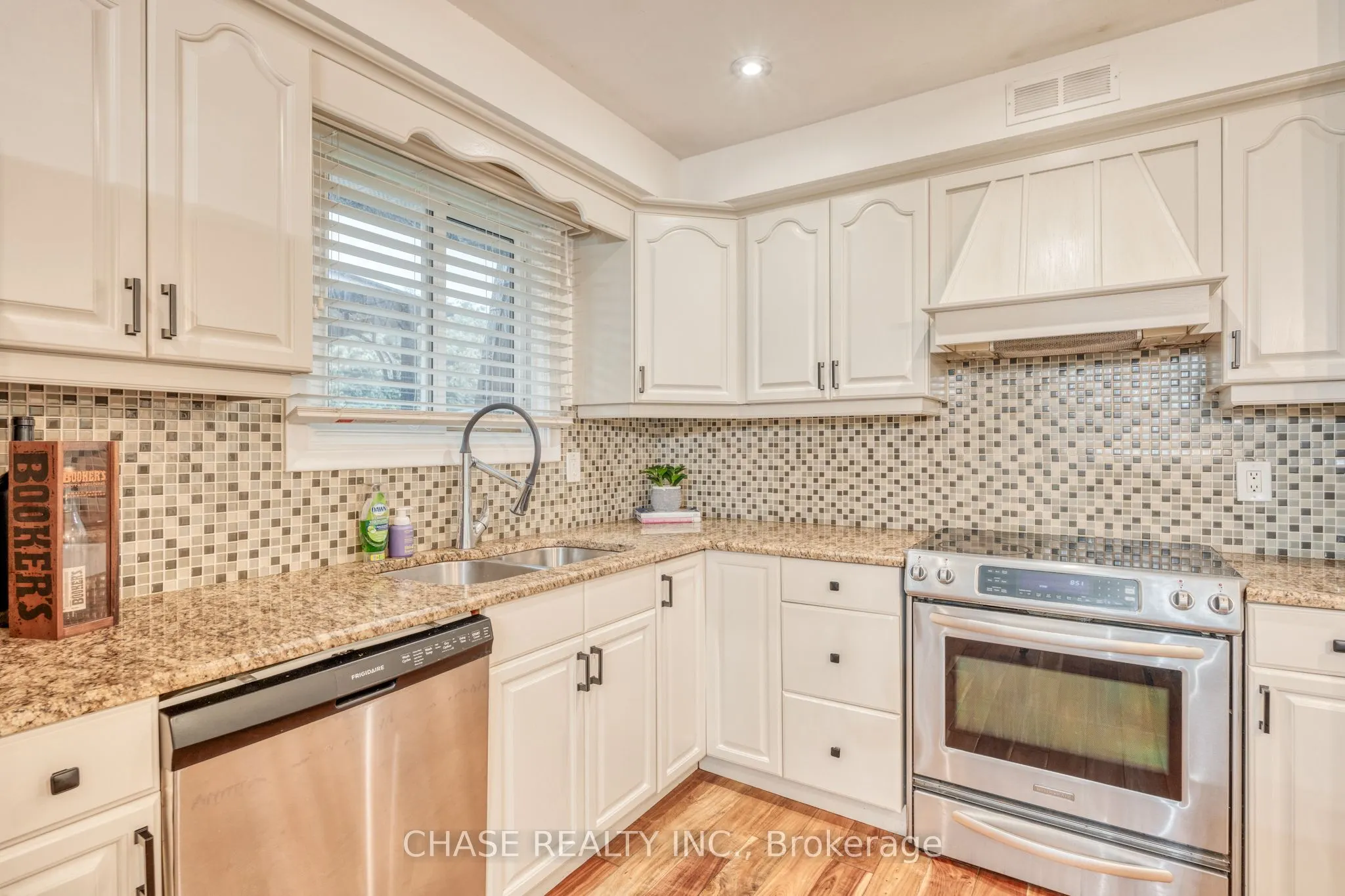 25 Glenvale Drive