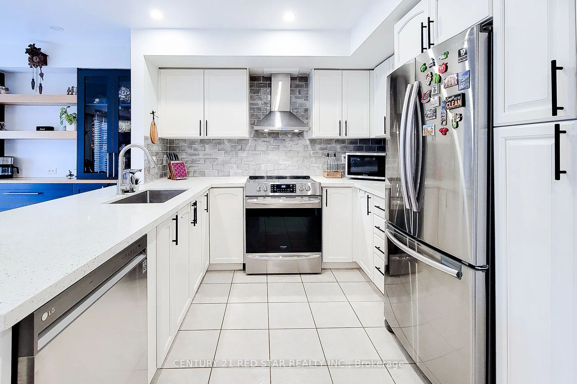 18 Cedar Street, #19