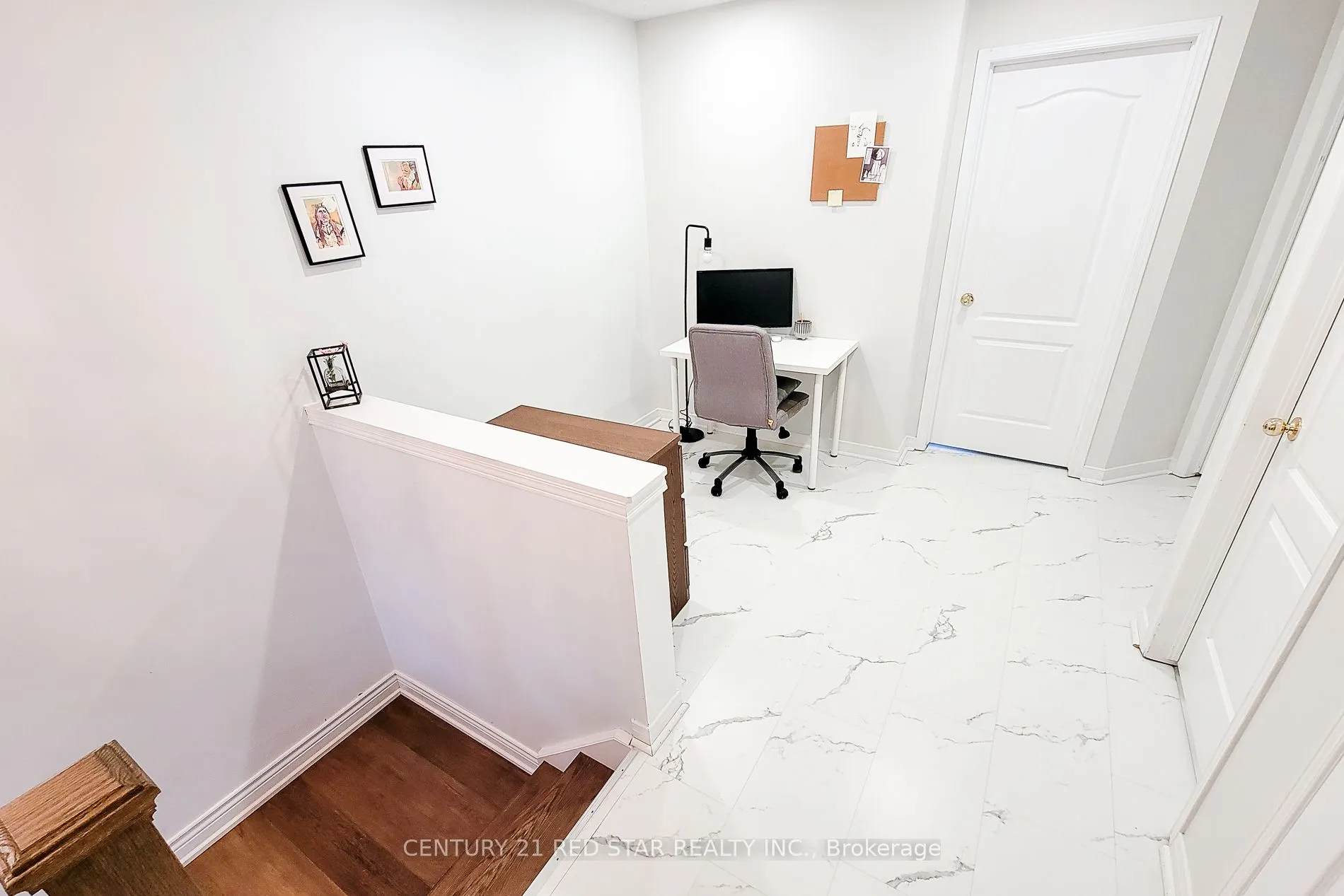18 Cedar Street, #19