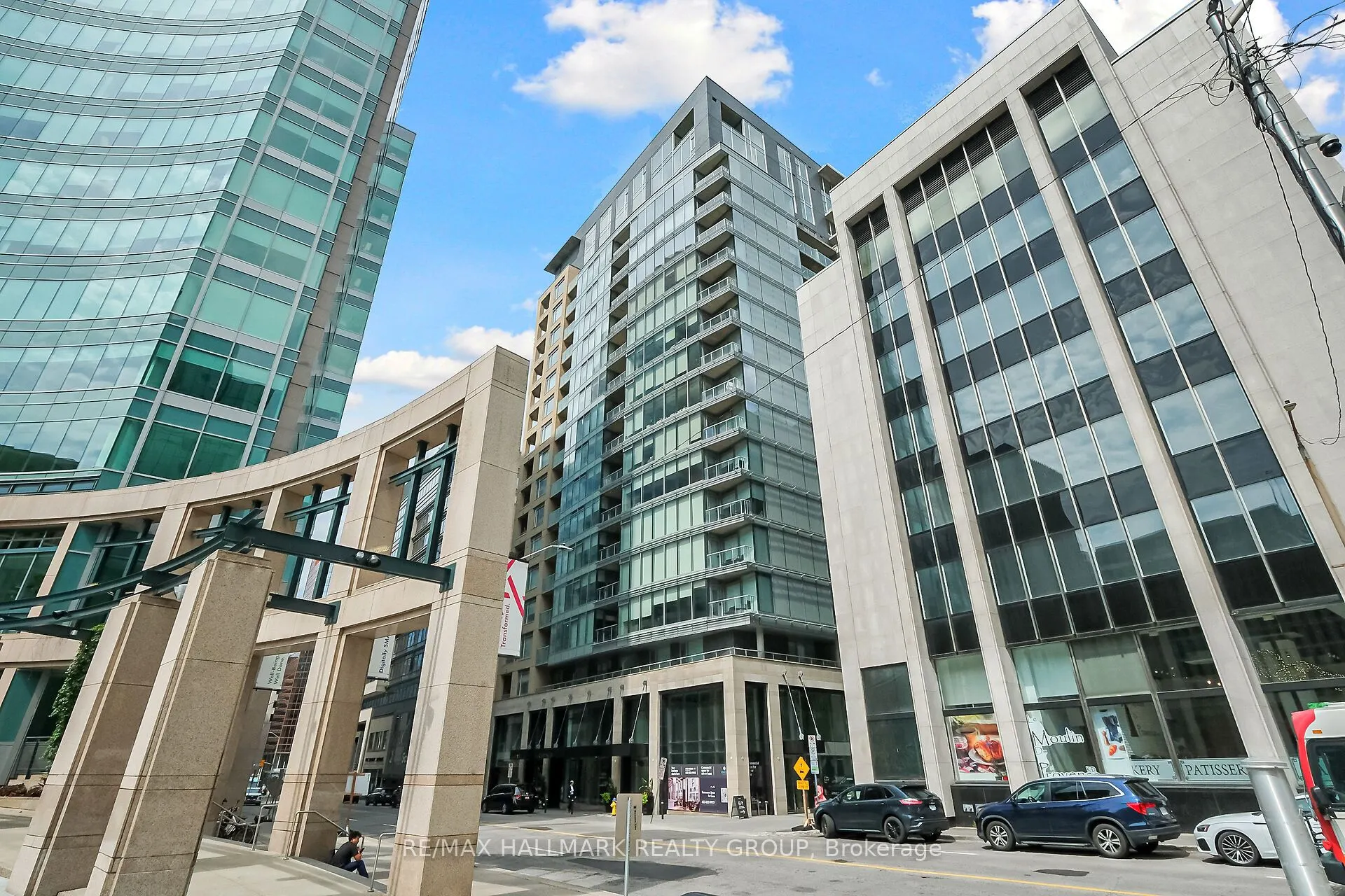 101 Queen Street, #907