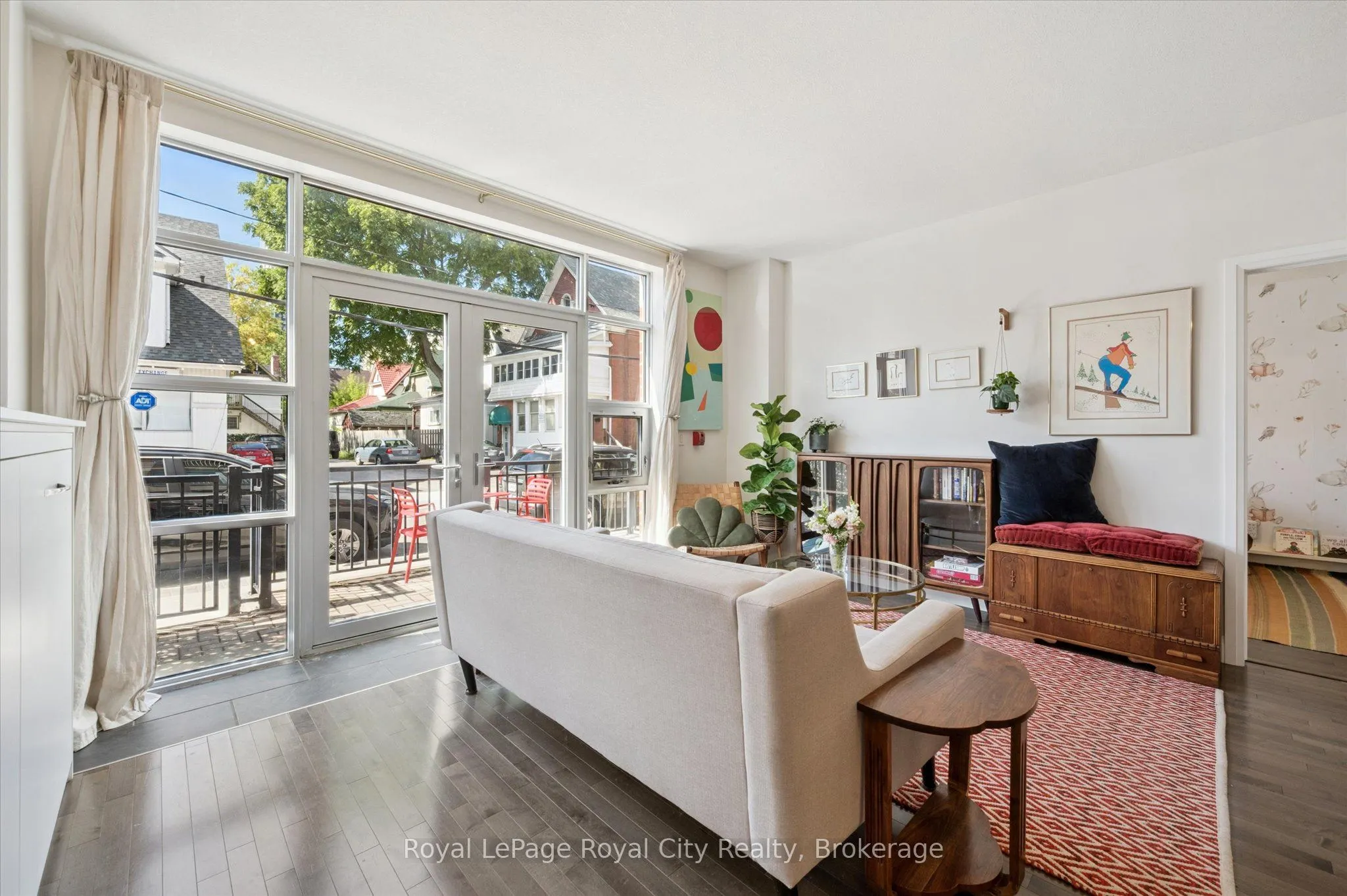 165 Duke Street E, #118