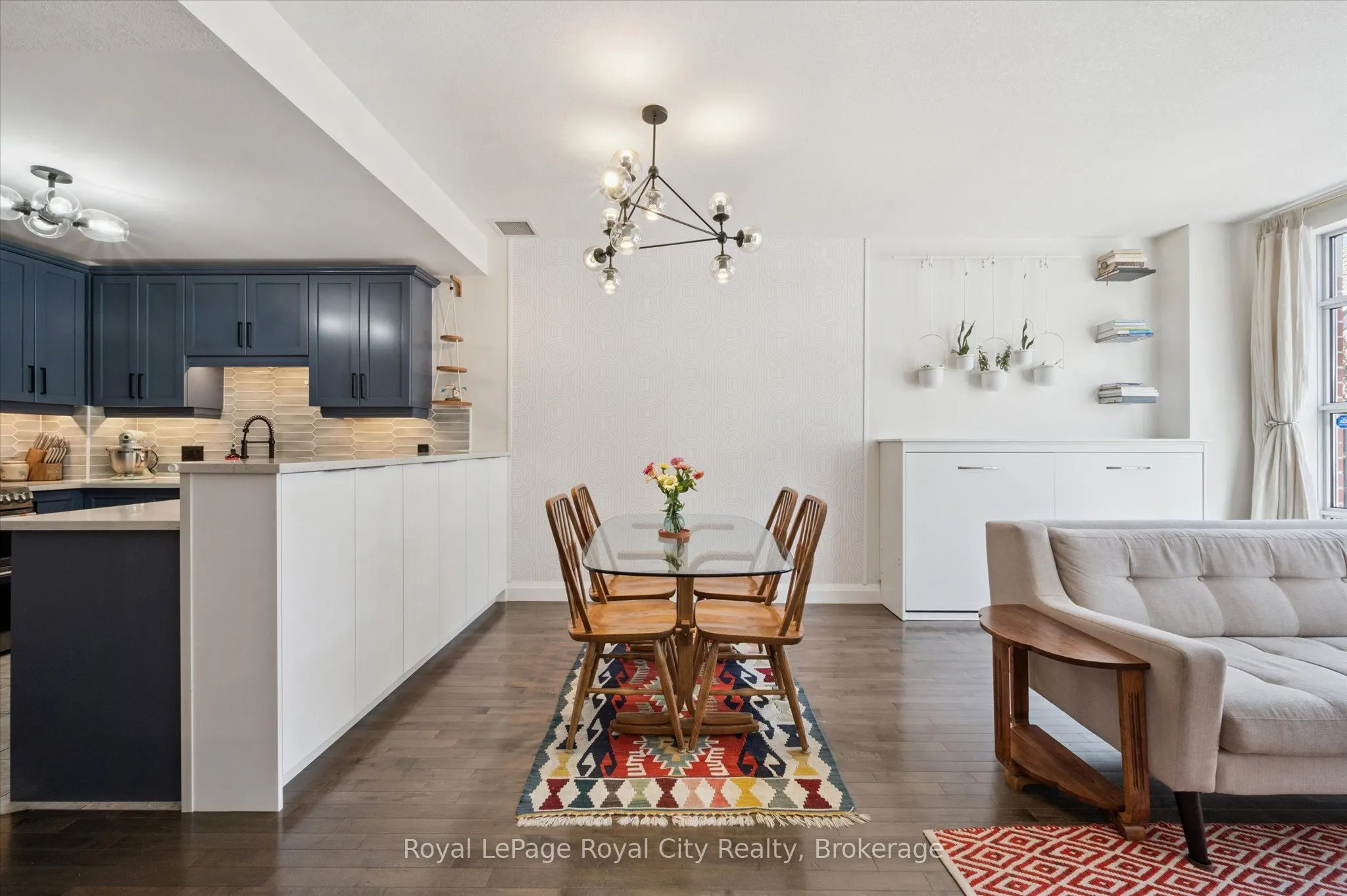 165 Duke Street E, #118