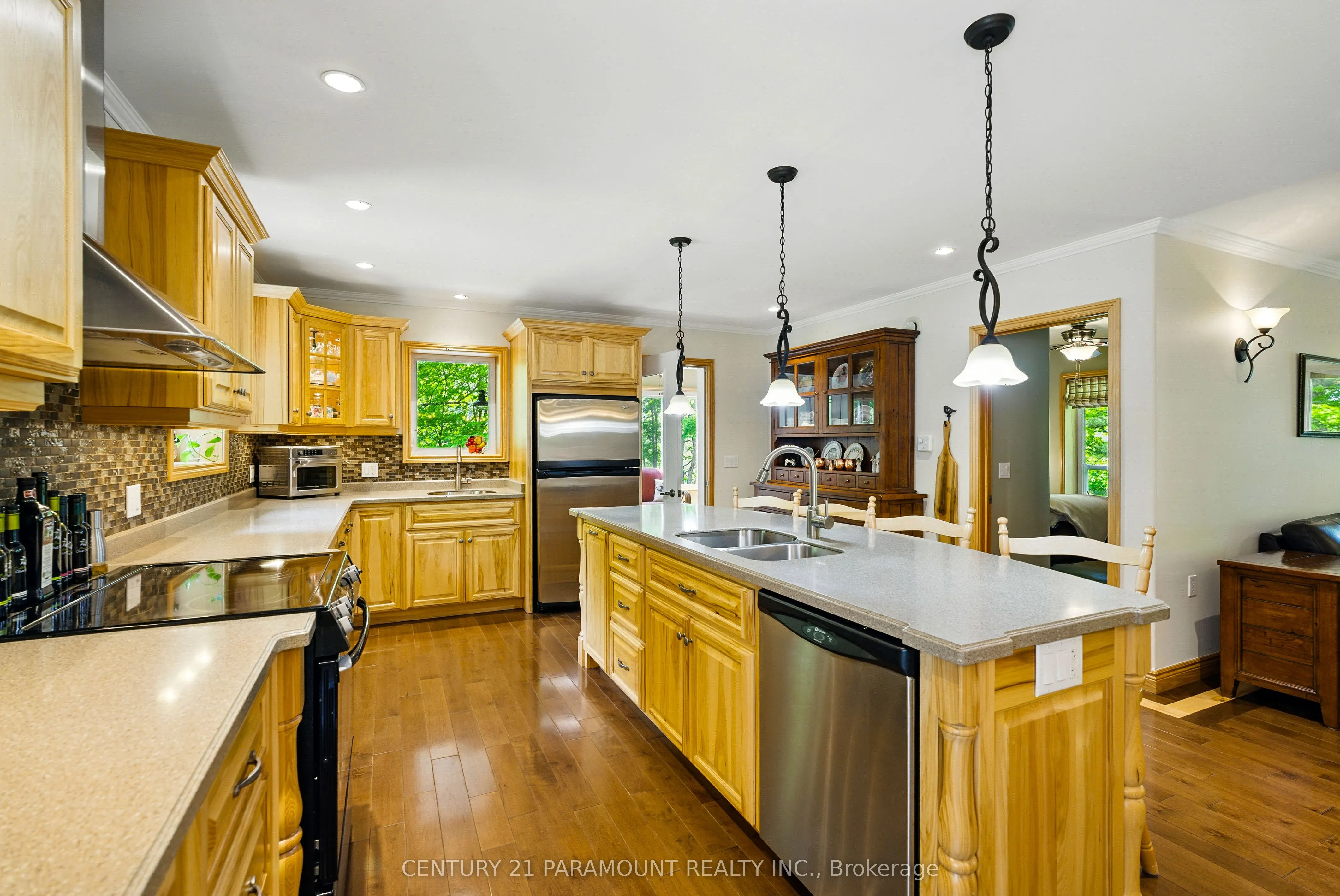 276 Jeffrey Road N